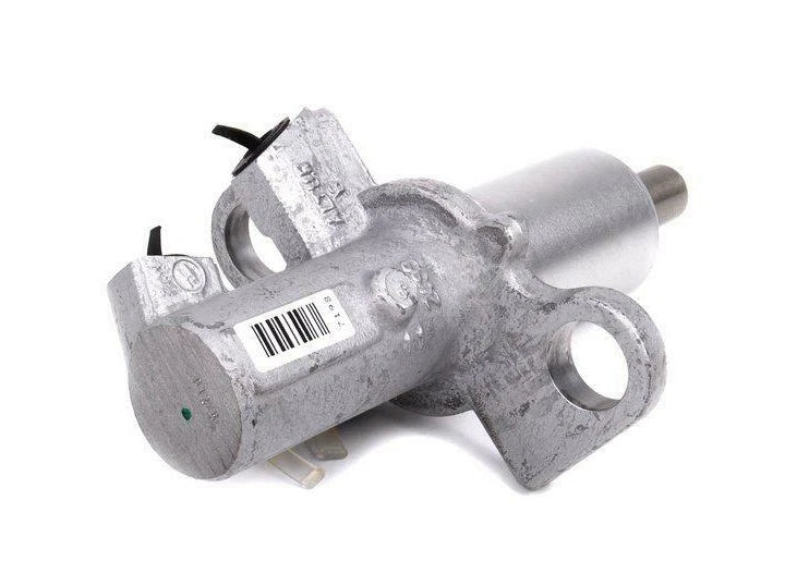 NEW AUDI A4 B7 BRAKE MASTER CYLINDER 4B3611021 ORIGINAL
