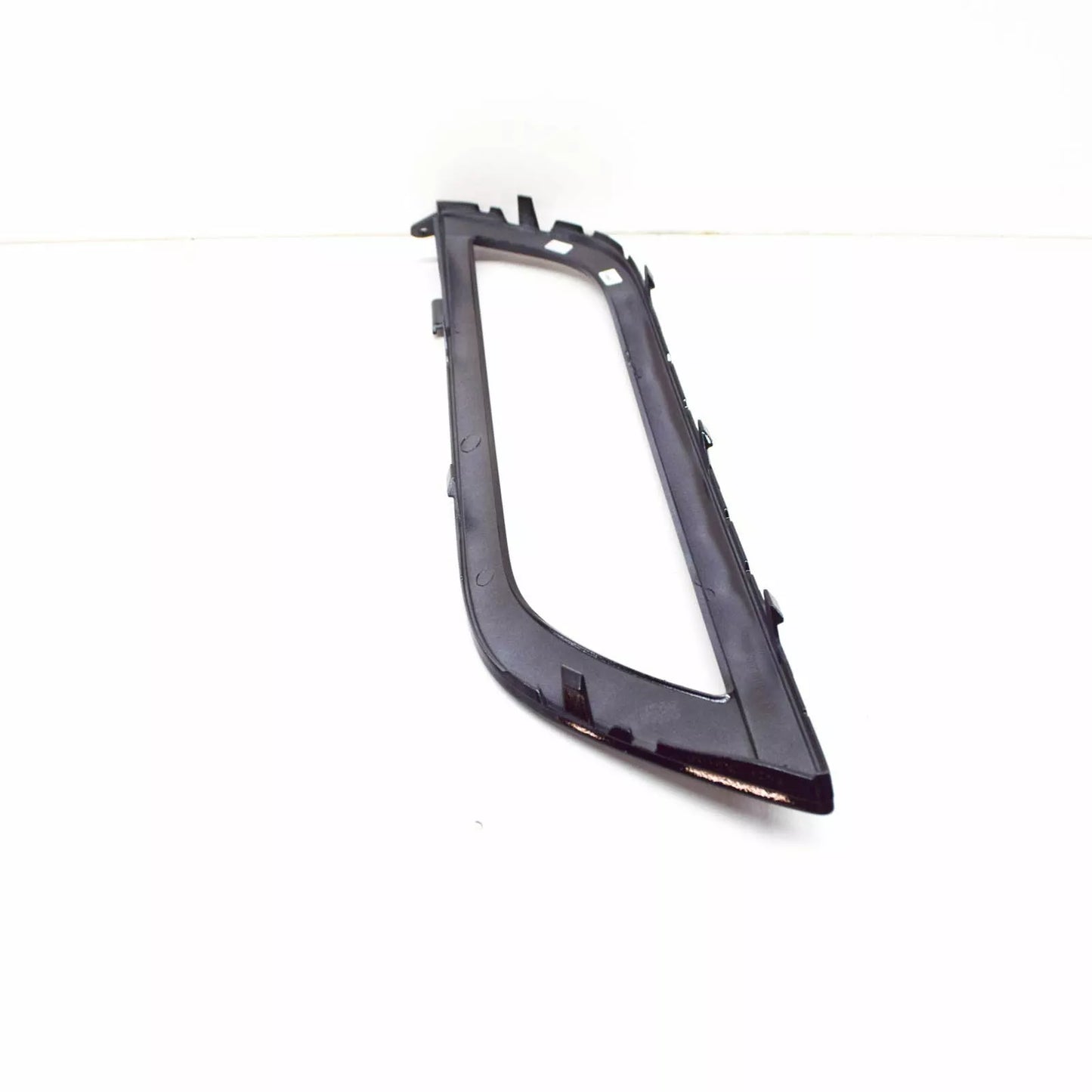 NEW VOLKSWAGEN PASSAT B7 R-LINE FRONT BUMPER LEFT TRIM 3AA853211B041