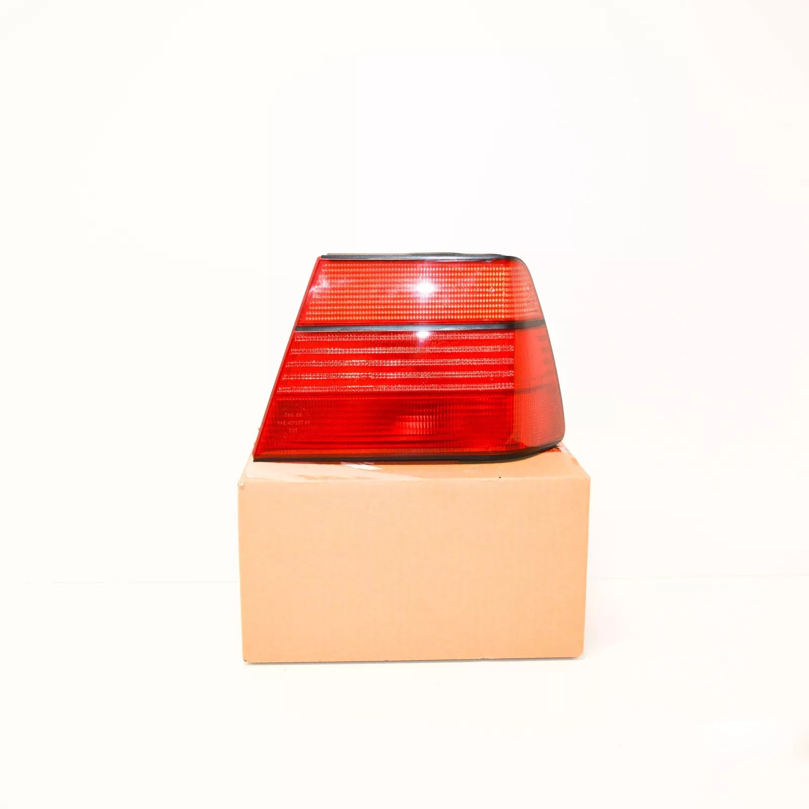 NEW BMW 8 E31 RIGHT REAR OUTER TAIL LIGHT 63218354270 ORIGINAL