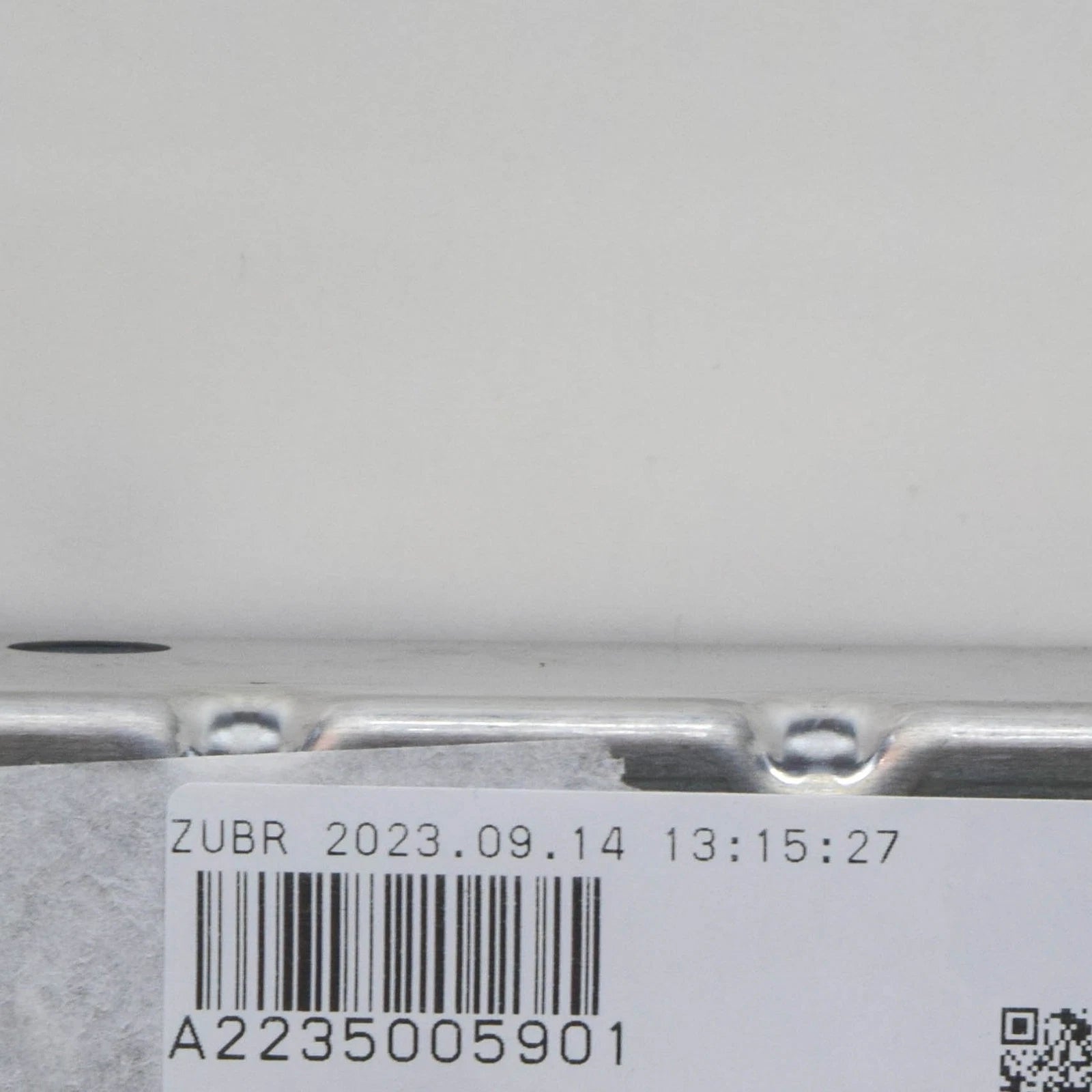 NEW MERCEDES-BENZ S W223 UPPER RADIATOR HOLDER A2235005901 ORIGINAL