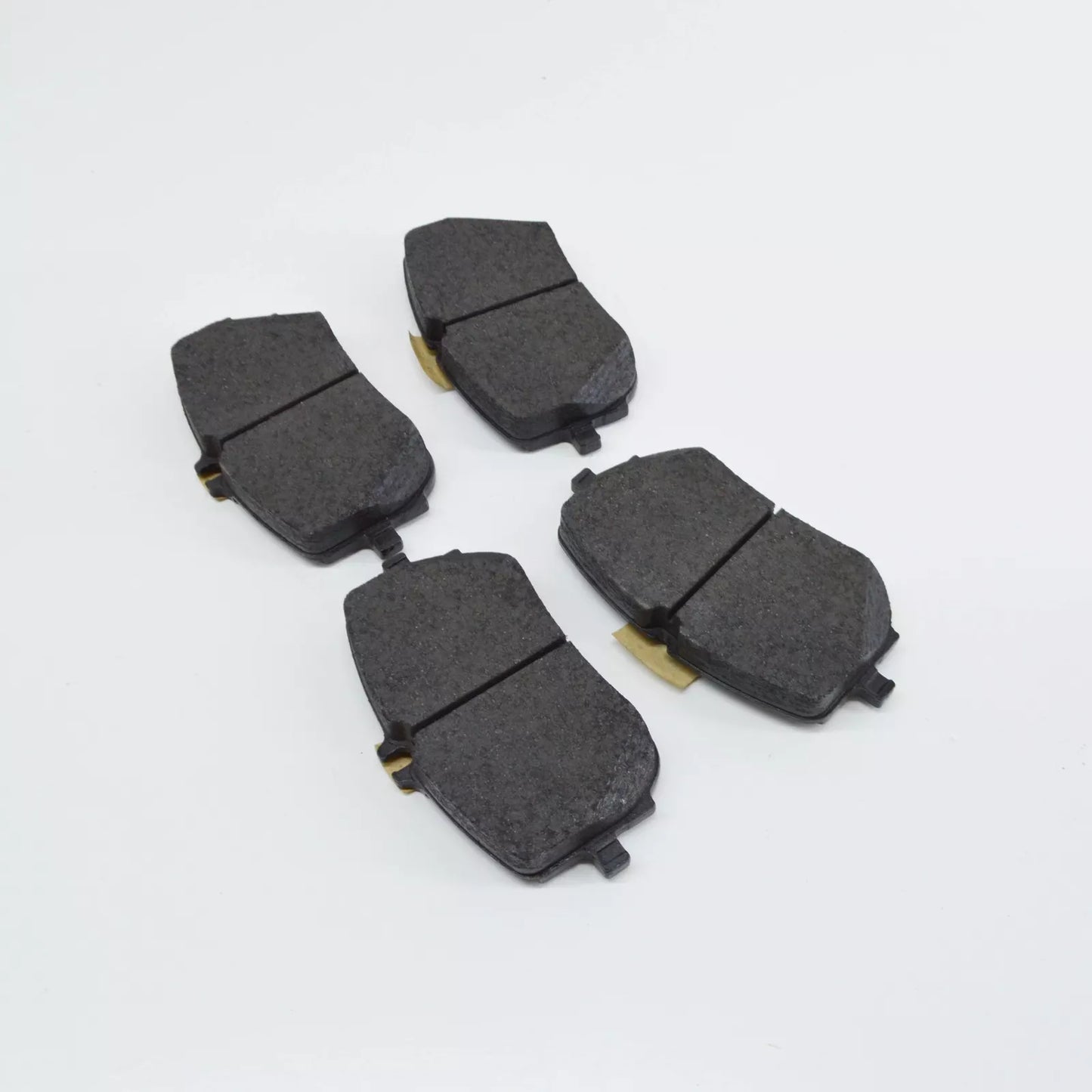 NEW MERCEDES-BENZ GLB X247 FRONT WHEEL BRAKE PAD SET A0004205303 ORIGINAL