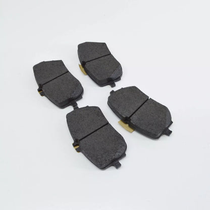 NEW MERCEDES-BENZ GLB X247 FRONT WHEEL BRAKE PAD SET A0004205303 ORIGINAL