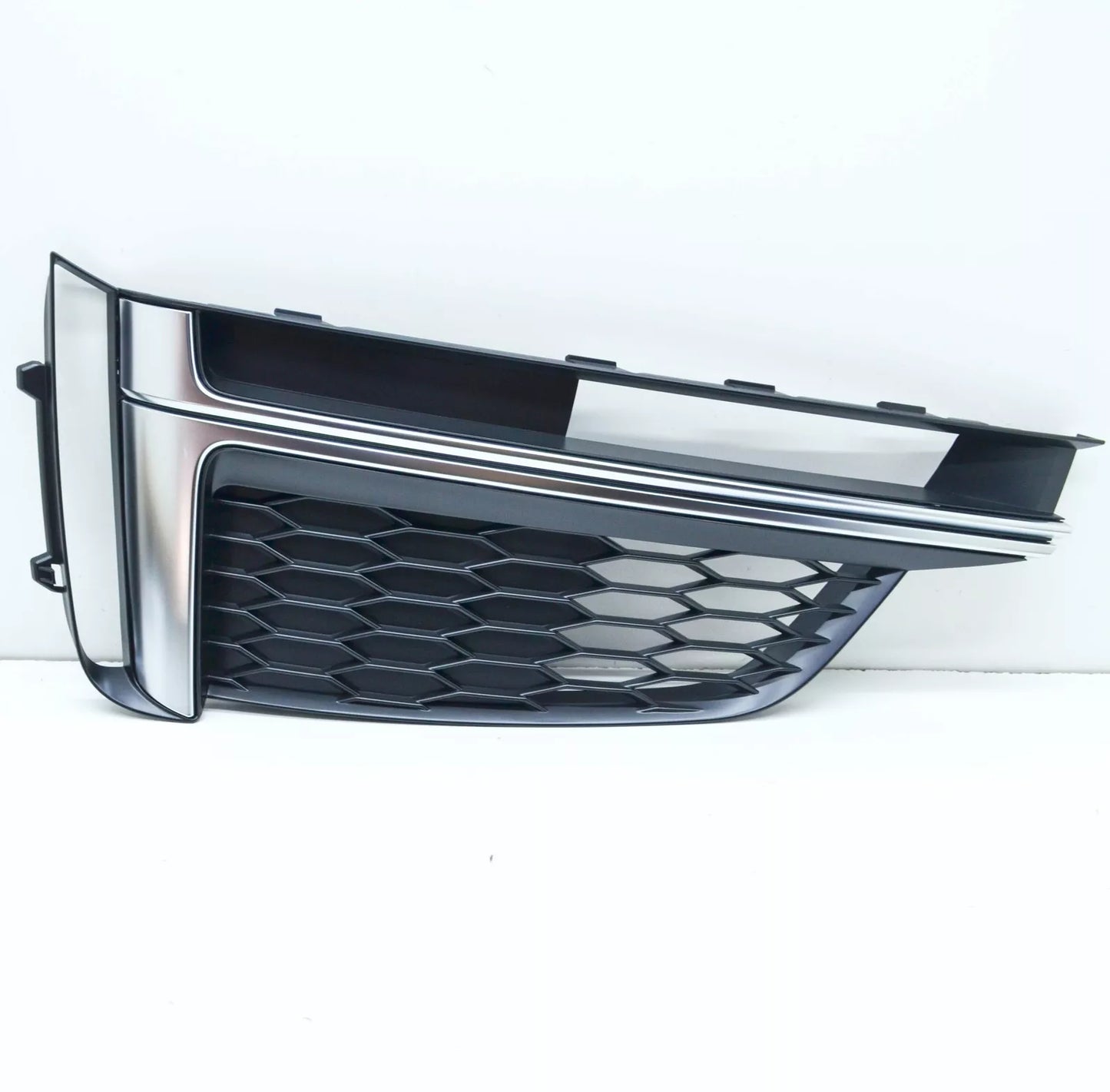 NEW AUDI S5 CONVERTIBE 8W6 FRONT BUMPER LEFT LOWER GRILLE 8W6807681HRU6