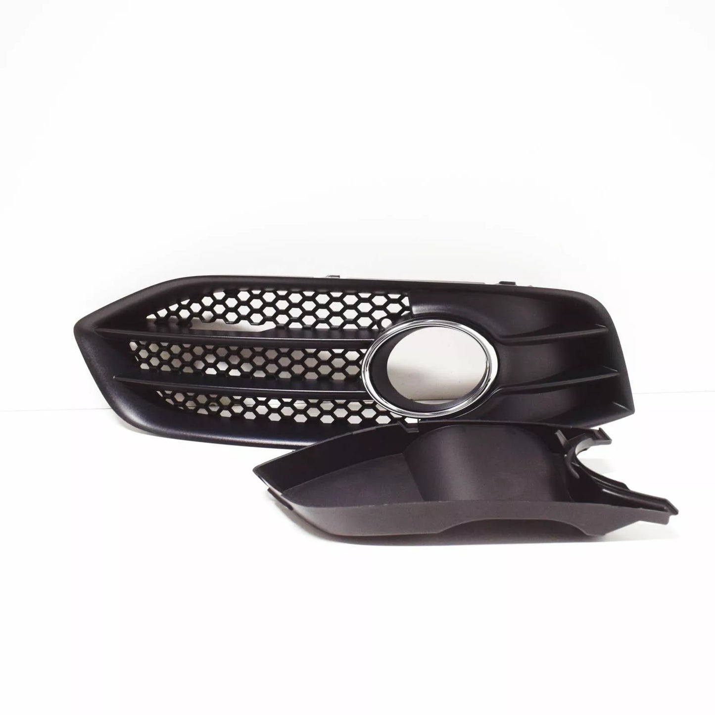 NEW AUDI A3 S3 8P RIGHT FOG LIGHT GRILLE 8P0807682G9B9 8P0807682G