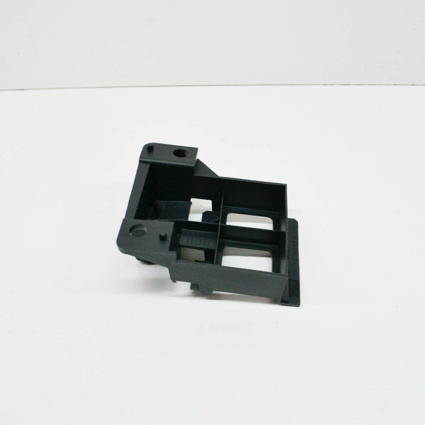 NEW VOLKSWAGEN CRAFTER MK1 2F FRONT BUMPER LEFT GUIDE 2E0807177 ORIGINAL