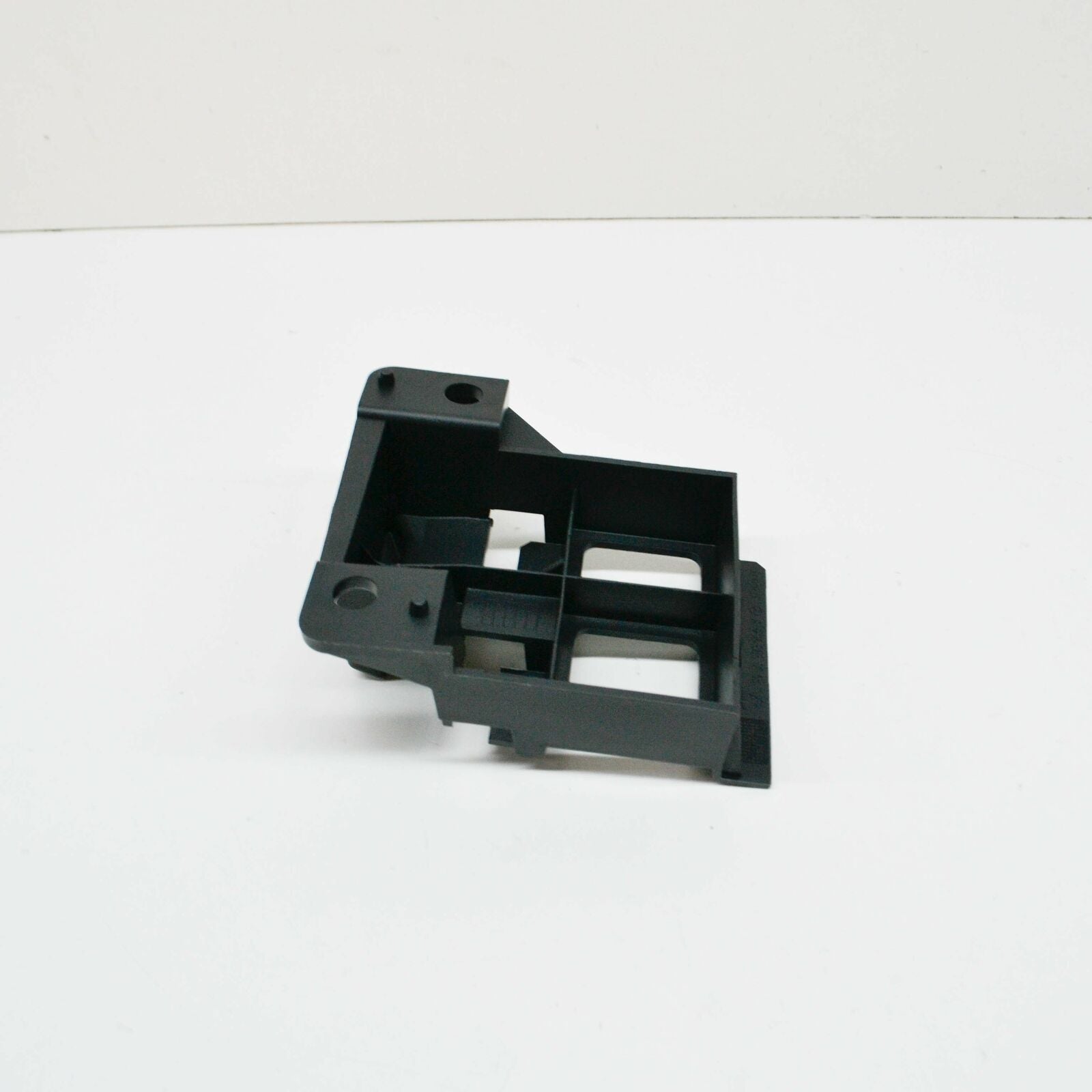 NEW VOLKSWAGEN CRAFTER MK1 2F FRONT BUMPER LEFT GUIDE 2E0807177 ORIGINAL