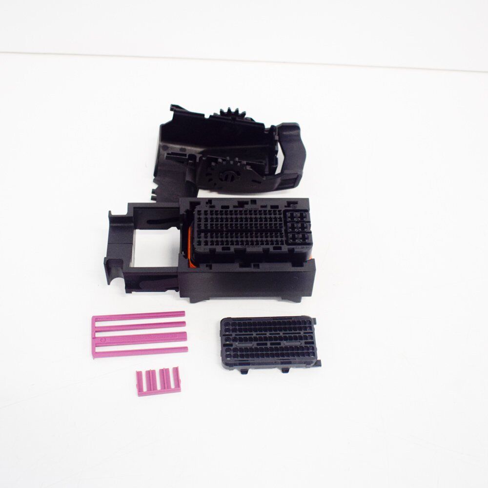 NEW AUDI A3 8V FLAT CONTACT HOUSING W/ LOCKING MECHANISM 7P6906971A ORIGINAL