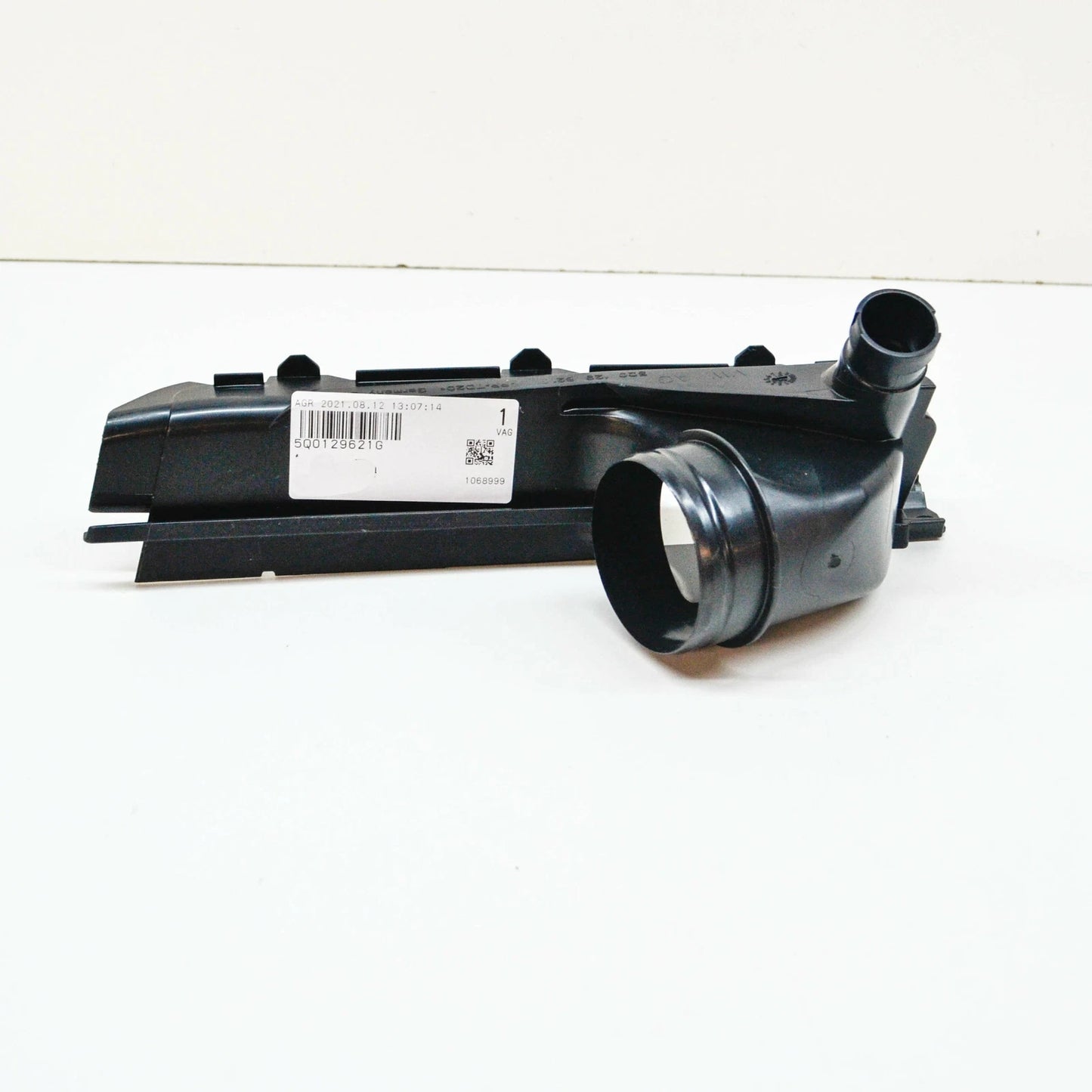 NEW AUDI Q3 F3 SPORTBACK AIR DUCT GUIDE ELEMENT 5Q0129621G ORIGINAL