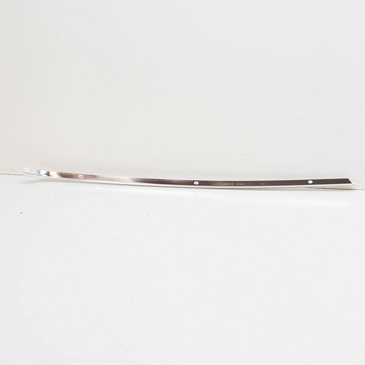 NEW MERCEDES-BENZ SL R107 WINDSCREEN LEFT DRIP MOULDING A1076980901 ORIGINAL