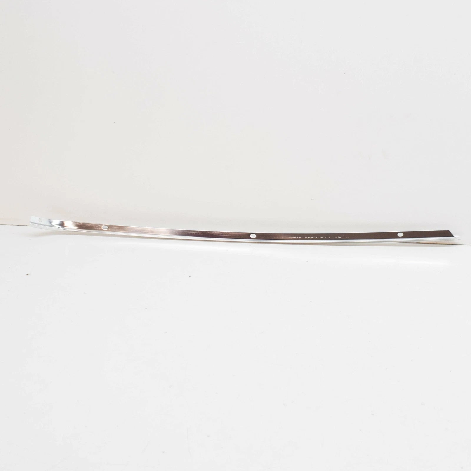 NEW MERCEDES-BENZ SL R107 WINDSCREEN LEFT DRIP MOULDING A1076980901 ORIGINAL