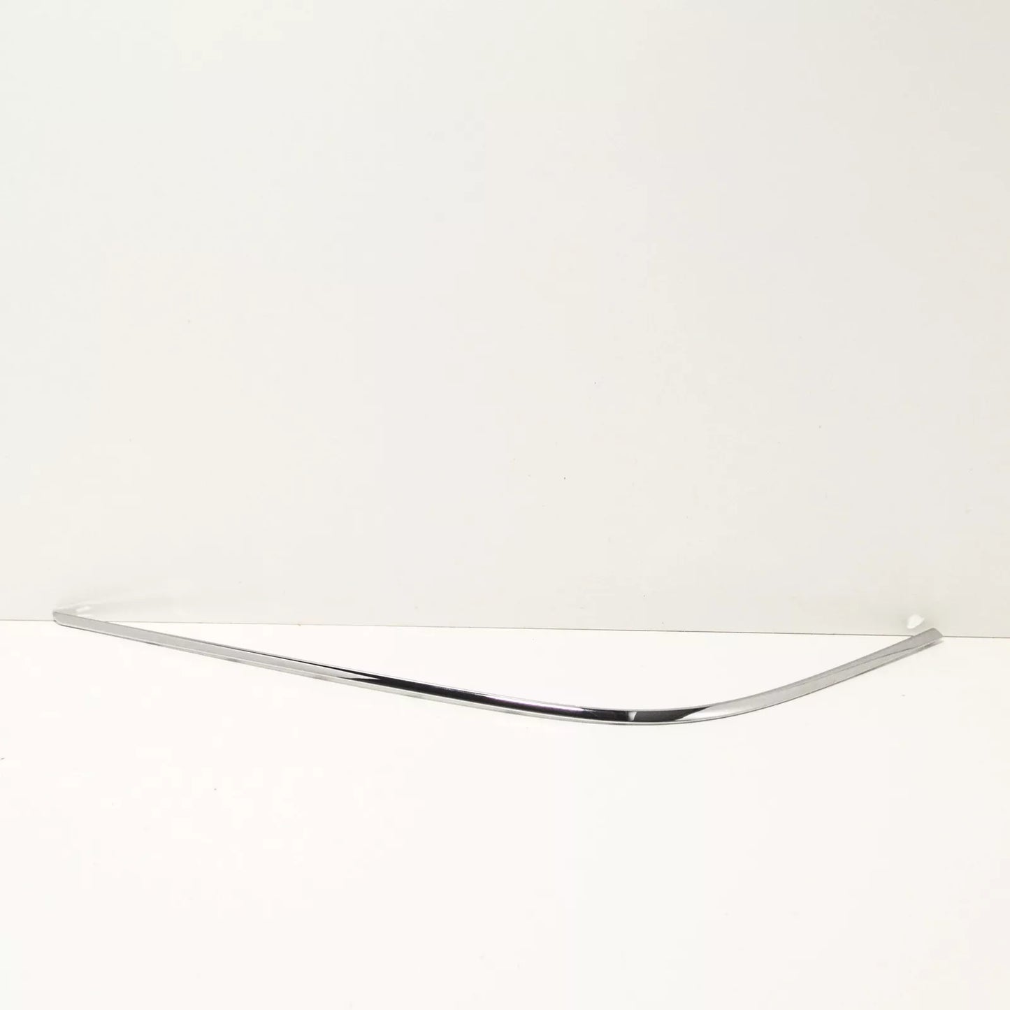 NEW MERCEDES-BENZ C CL203 REAR BUMPER LEFT CHROME MOLDING A2038858921