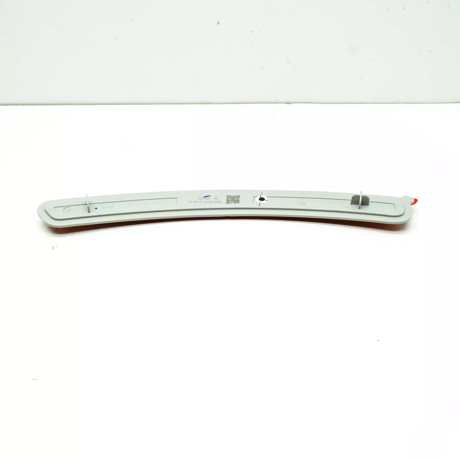 NEW BMW X5 G05 FRONT BUMPER RELECTOR 63147437080 ORIGINAL