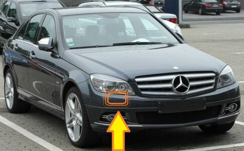 NEW MB C W204 FRONT RIGHT HEADLIGHT WASHER COVER CAP A20488022249999 ORIGINAL