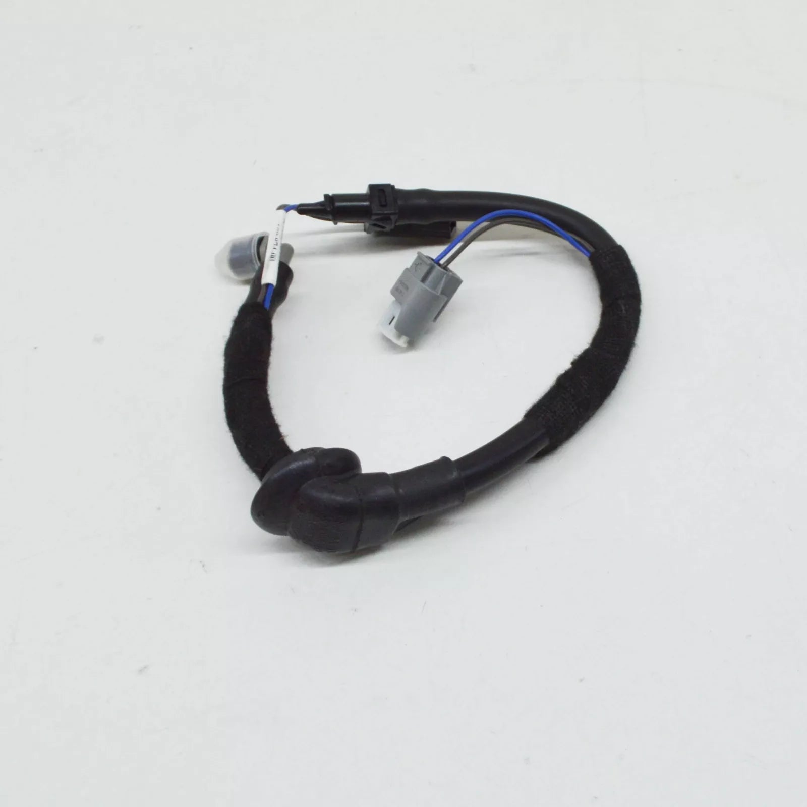 NEW BMW X5 F15 REAR TAILGATE SPRAY NOZZLE WITH HOSE 63257350771 ORIGINAL