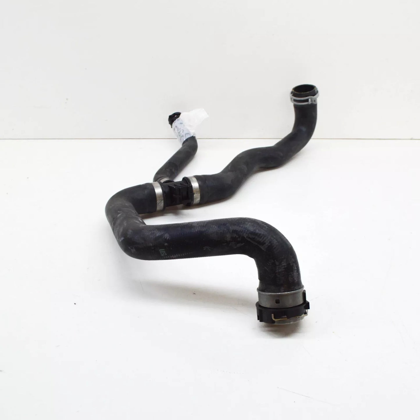 NEW MERCEDES-BENZ A W177 ENGINE WATER COOLANT HOSE A2475010358 ORIGINAL