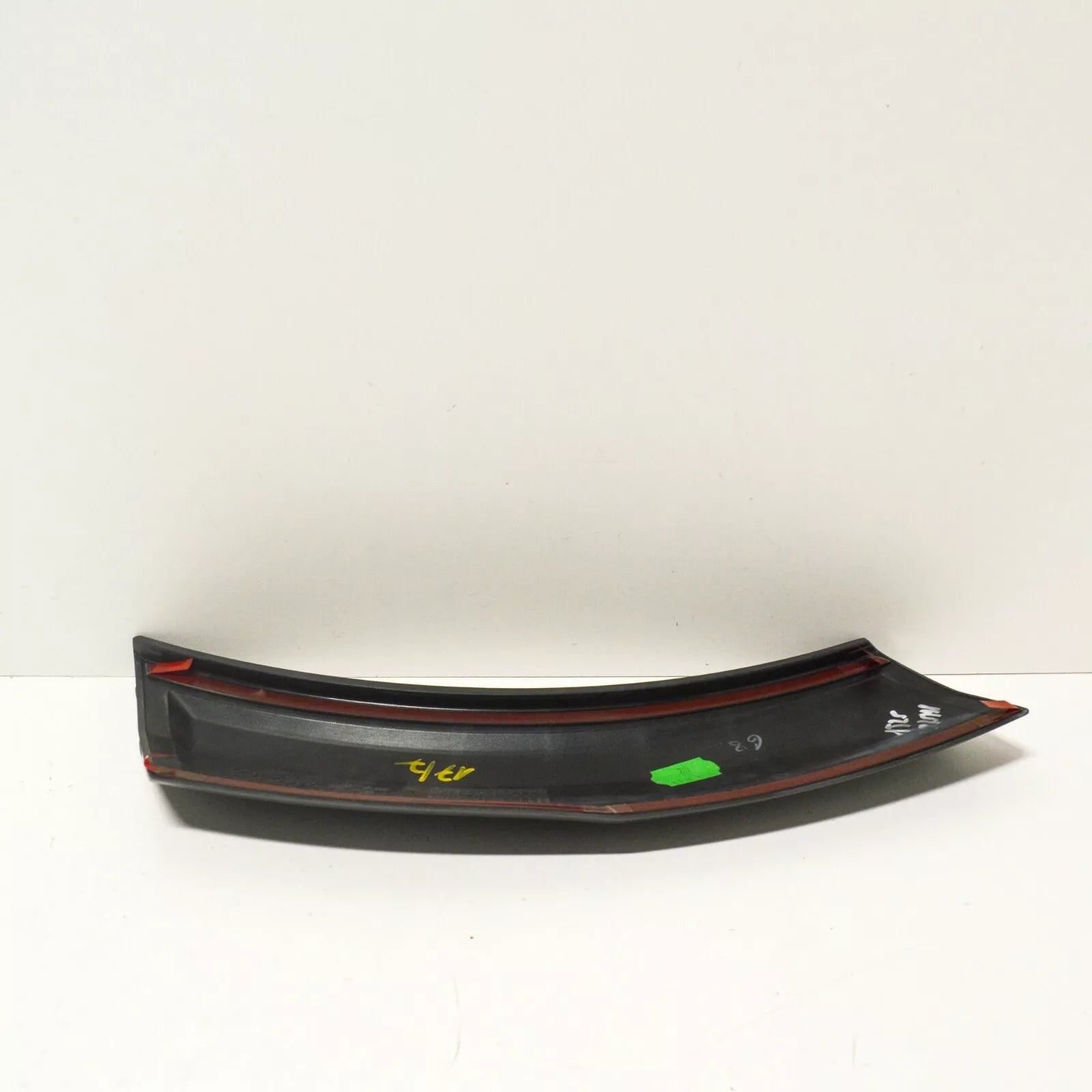 NEW AUDI Q5 8R REAR BUMPER LEFT WHEEL ARCH TRIM 8R0853827A1QP