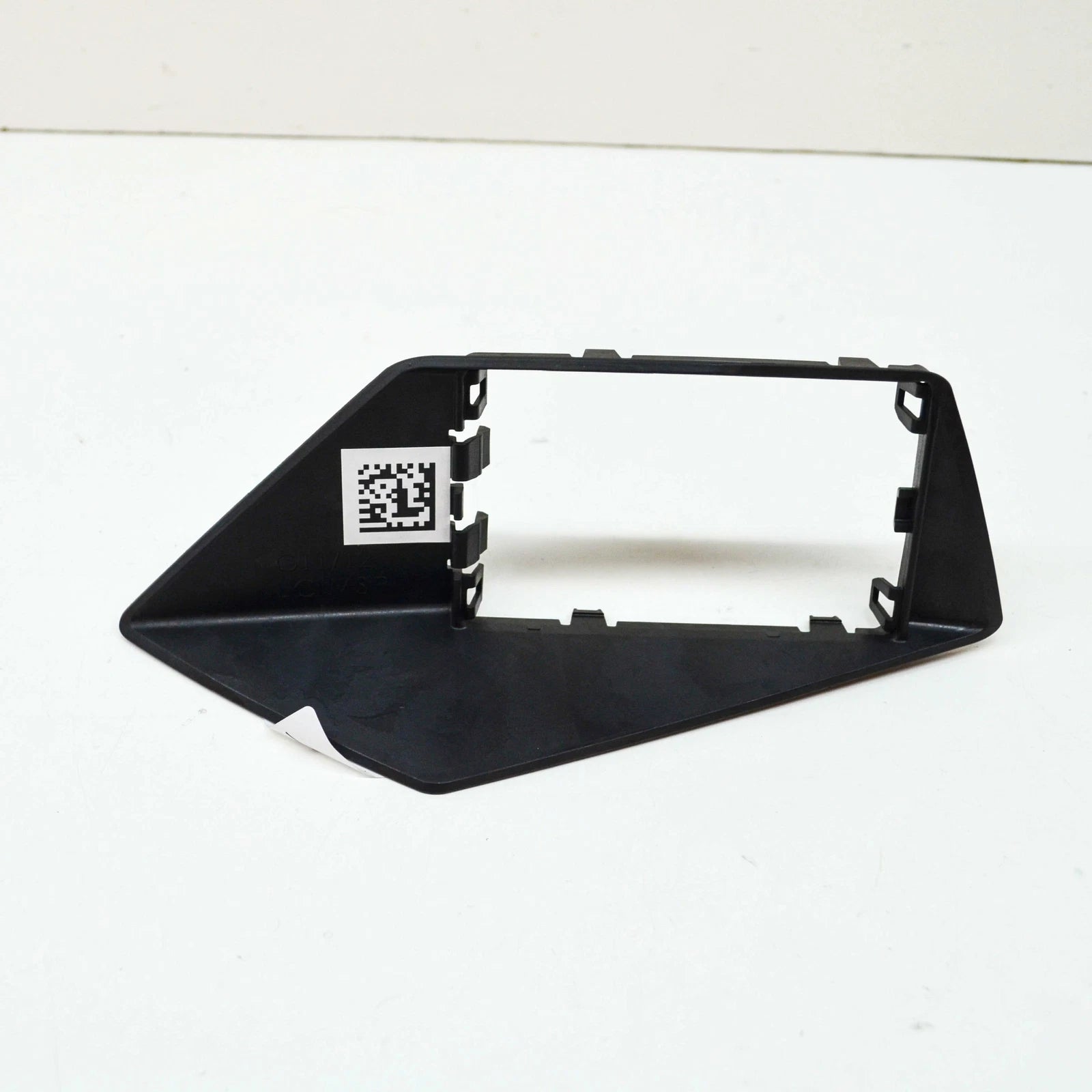 NEW BMW 7 G11 M REAR BUMPER LEFT ABSORBER FUNNEL 51128095840 ORIGINAL