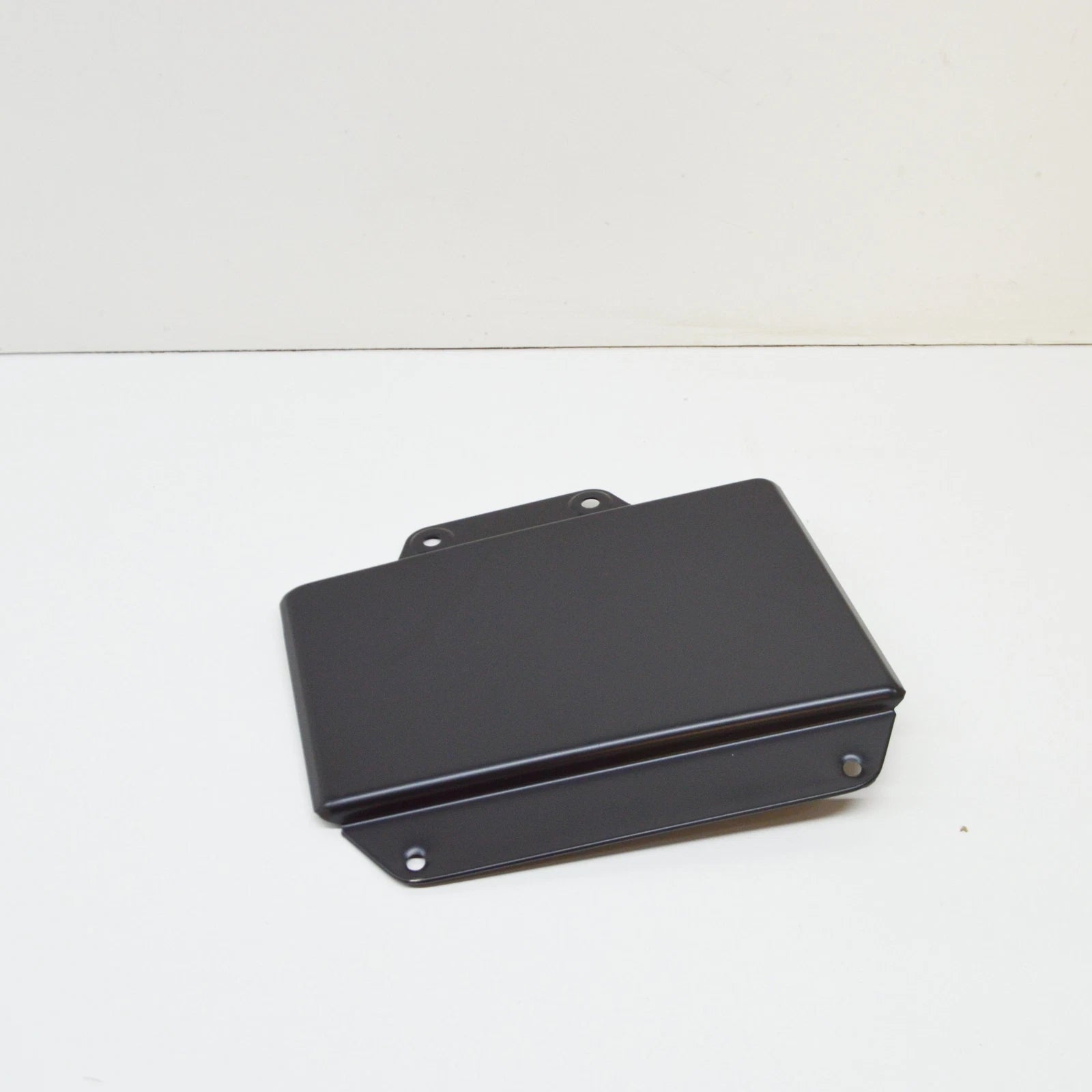 NEW MB SPRINTER 903 LEFT SIDE PANELLING TANK FLAP A9017500003