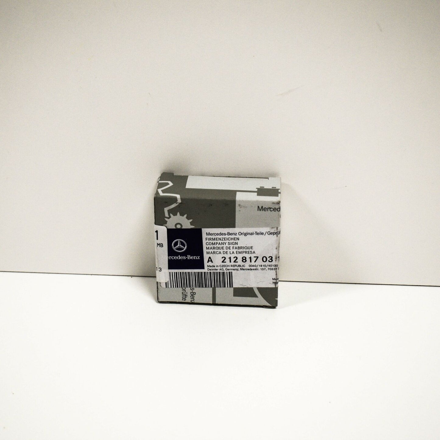 NEW MERCEDES-BENZ C-CLASS W205 FRONT HOOD BONNET BLUE BADGE A2128170316 ORIGINAL