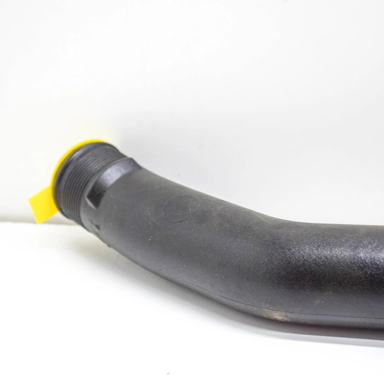 NEW AUDI Q7 4M ENGINE CHARGE AIR TUBE 4M0145942G ORIGINAL