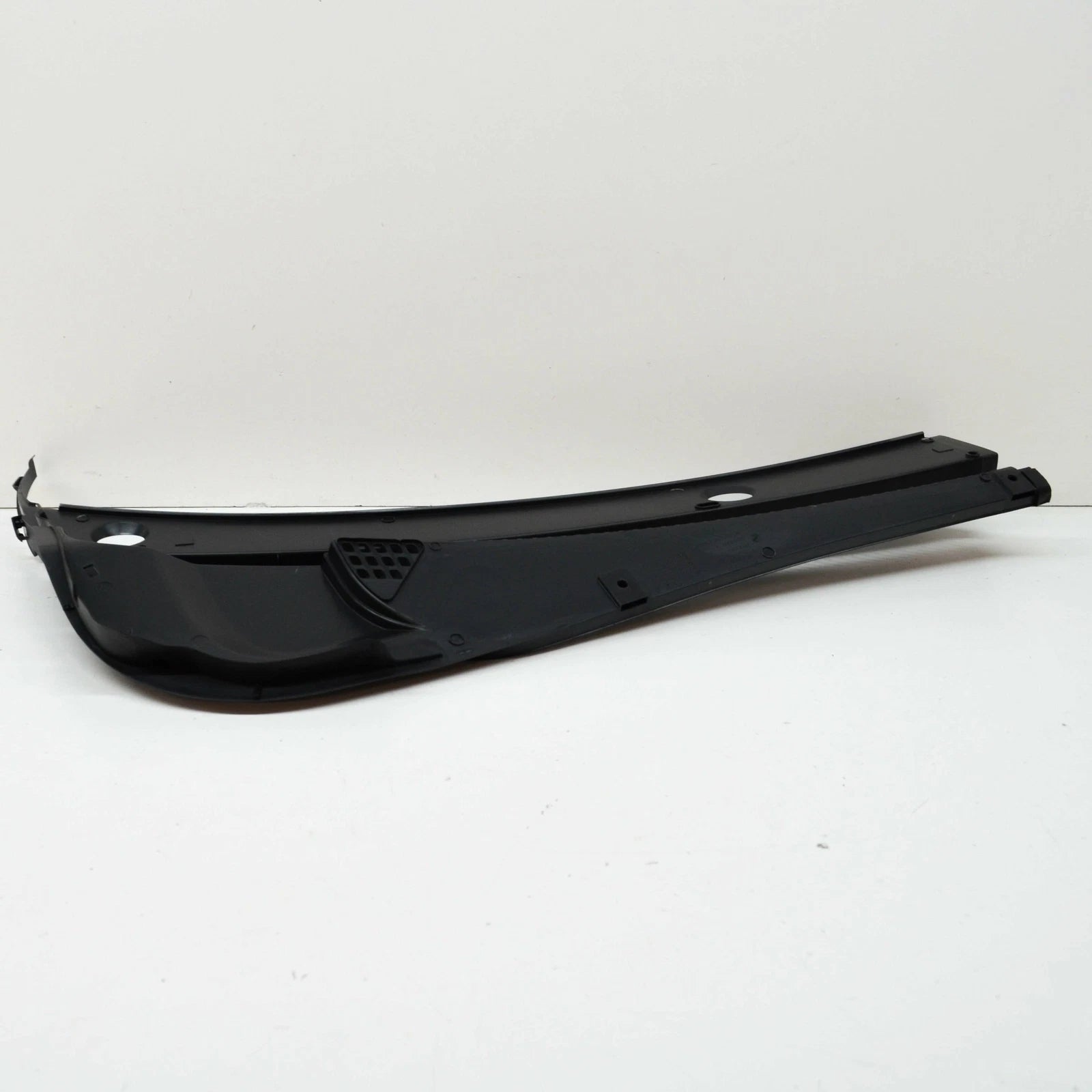 NEW VW POLO AW FRONT WINDSHIELD WIPER COWL LEFT TRIM LHD 2G1819403G9B9 ORIGINAL