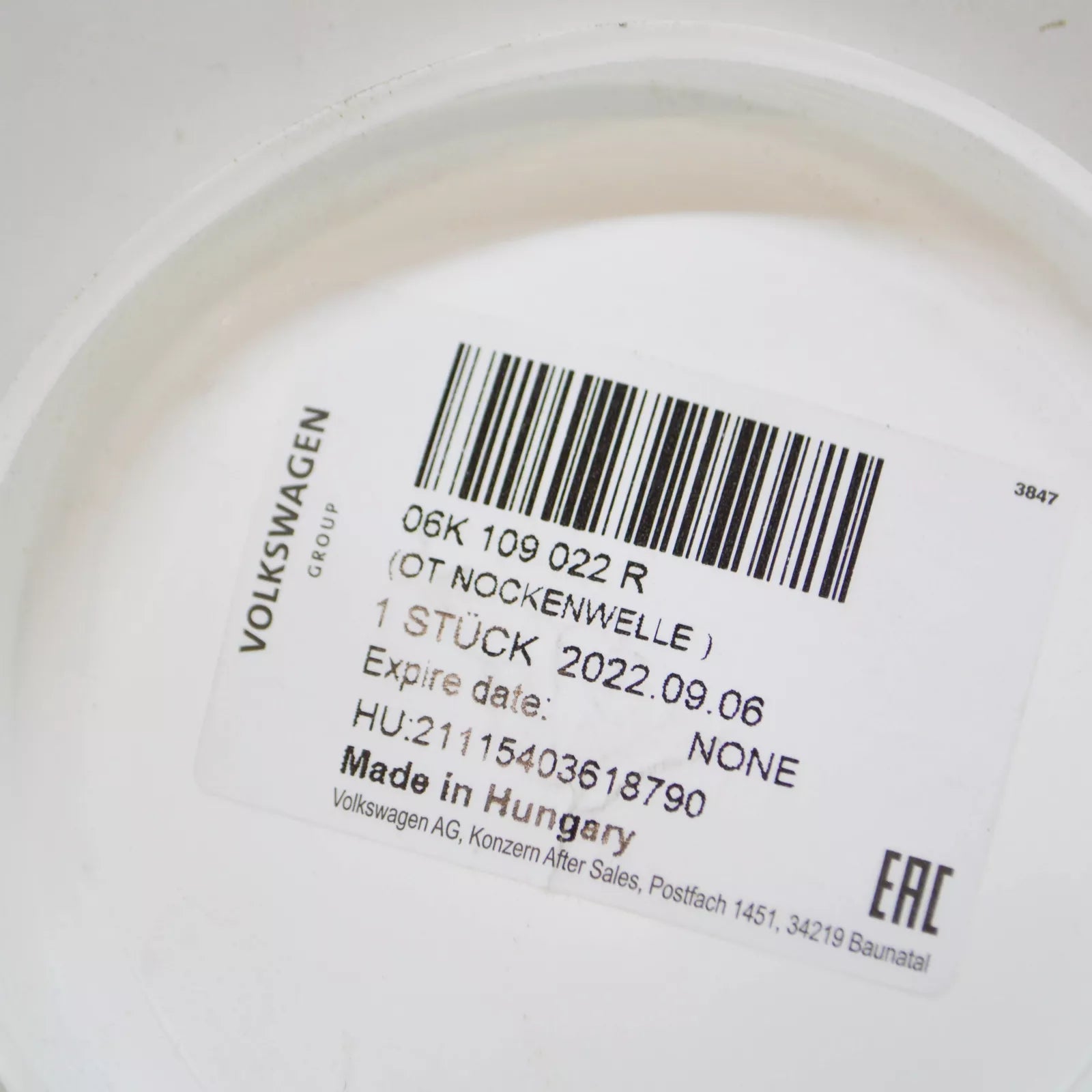 NEW AUDI A6 C7 OUTLET CAMSHAFT 06K109022R ORIGINAL