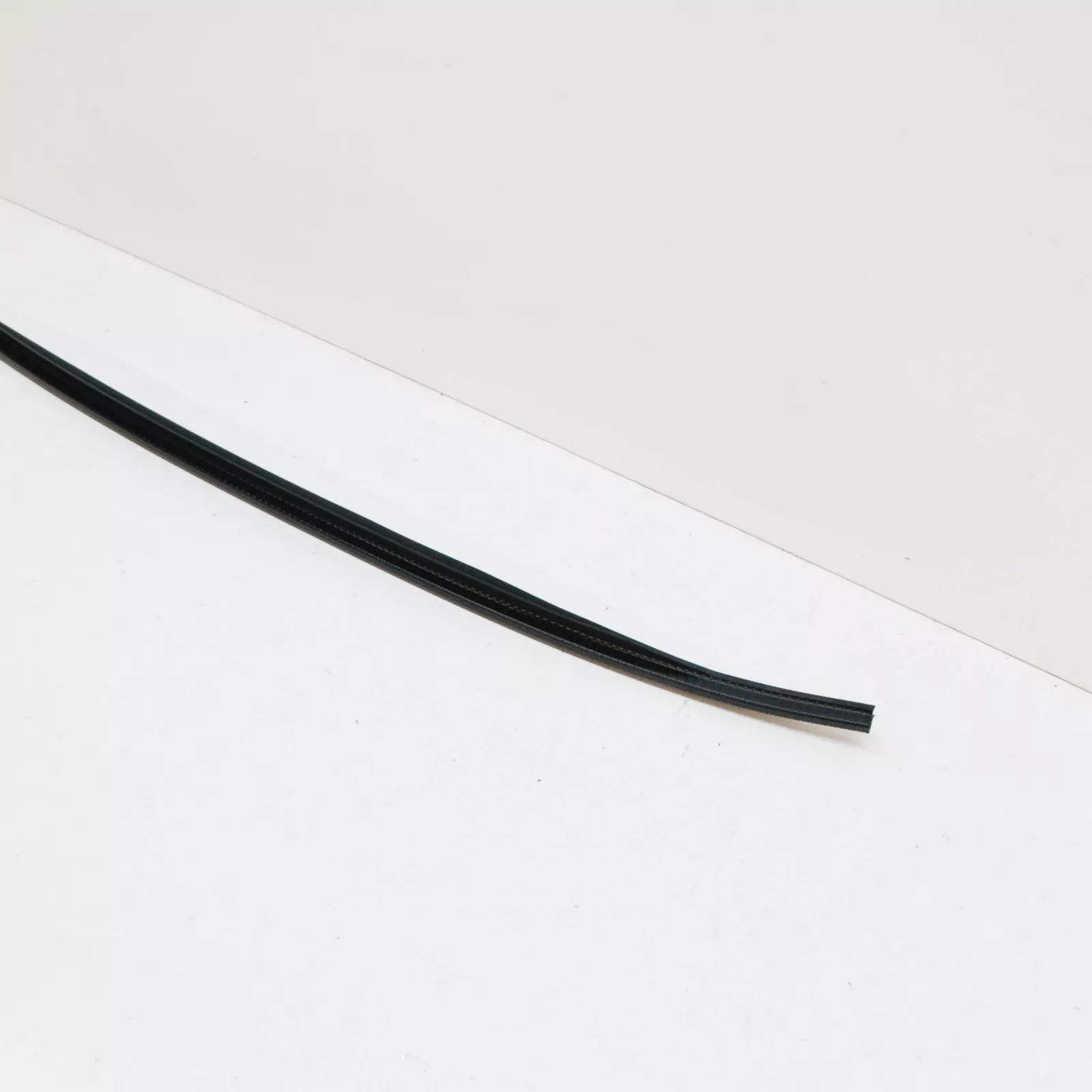 NEW BMW 5 E39 FRONT BUMPER LOWER LIP SPOILER 8216706 51118216706 ORIGINAL