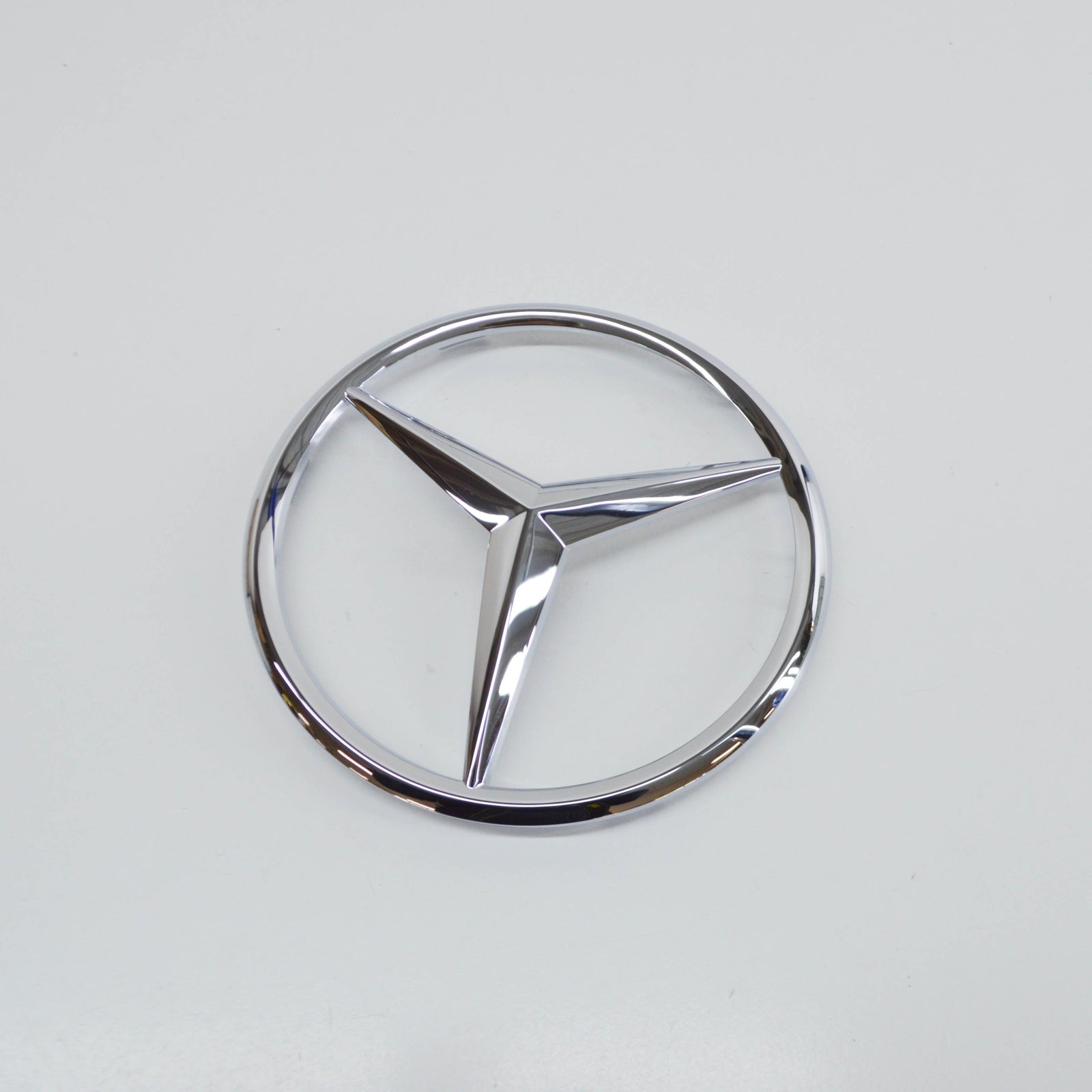 NEW MERCEDES-BENZ CL C215 SILVER RADIATOR GRILLE STAR BADGE EMBLEM A2158880186