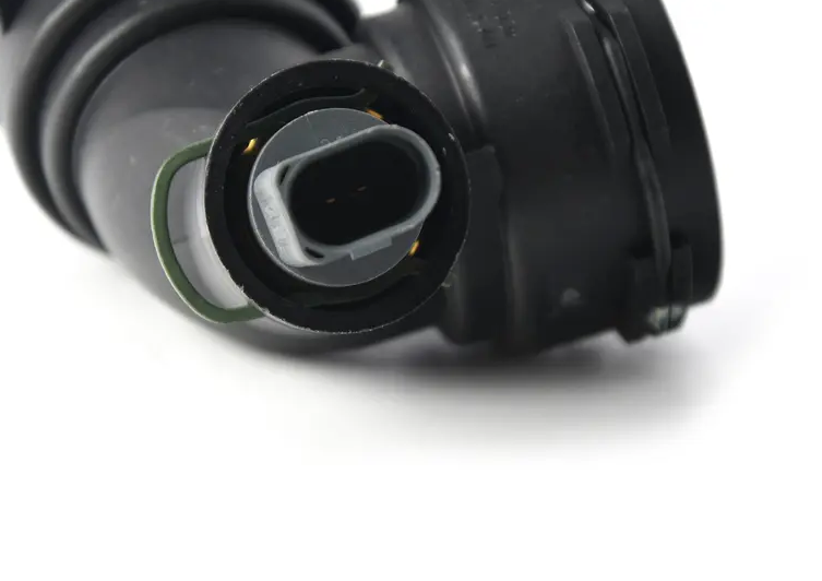 NEW AUDI A6 AVANT C7 REAR LEFT RADIATOR COOLANT HOSE ADAPTER 4G0122293BF