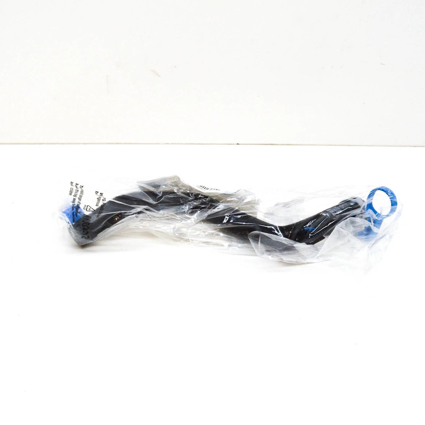 NEW BMW 2 F45 2.0D 100KW CYLINDER HEAD COOLANT PIPE 17128606014 2014 ORIGINAL