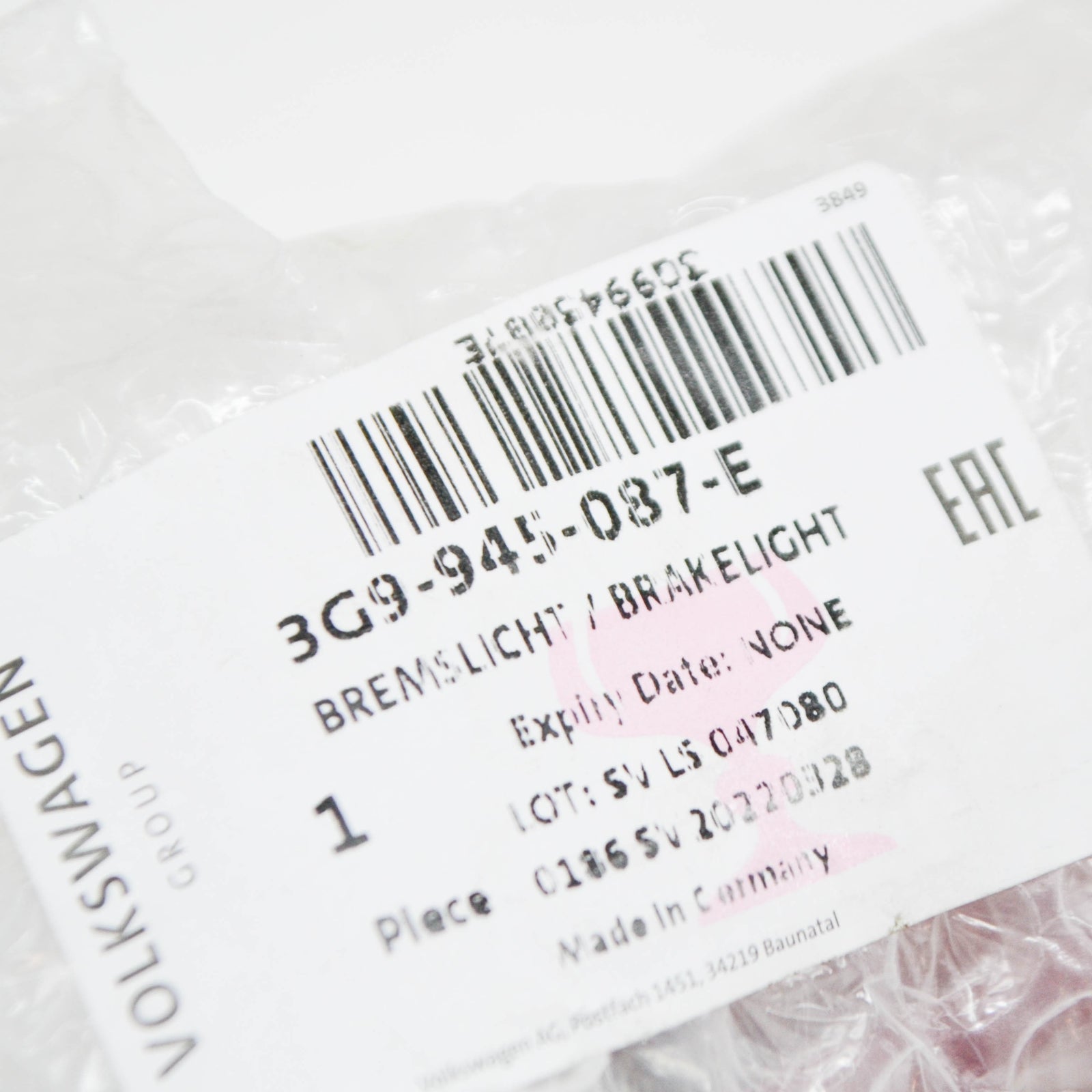 NEW VW PASSAT VARIANT B8 3G5 REAR BRAKE STOP LAMP 3G9945087E ORIGINAL