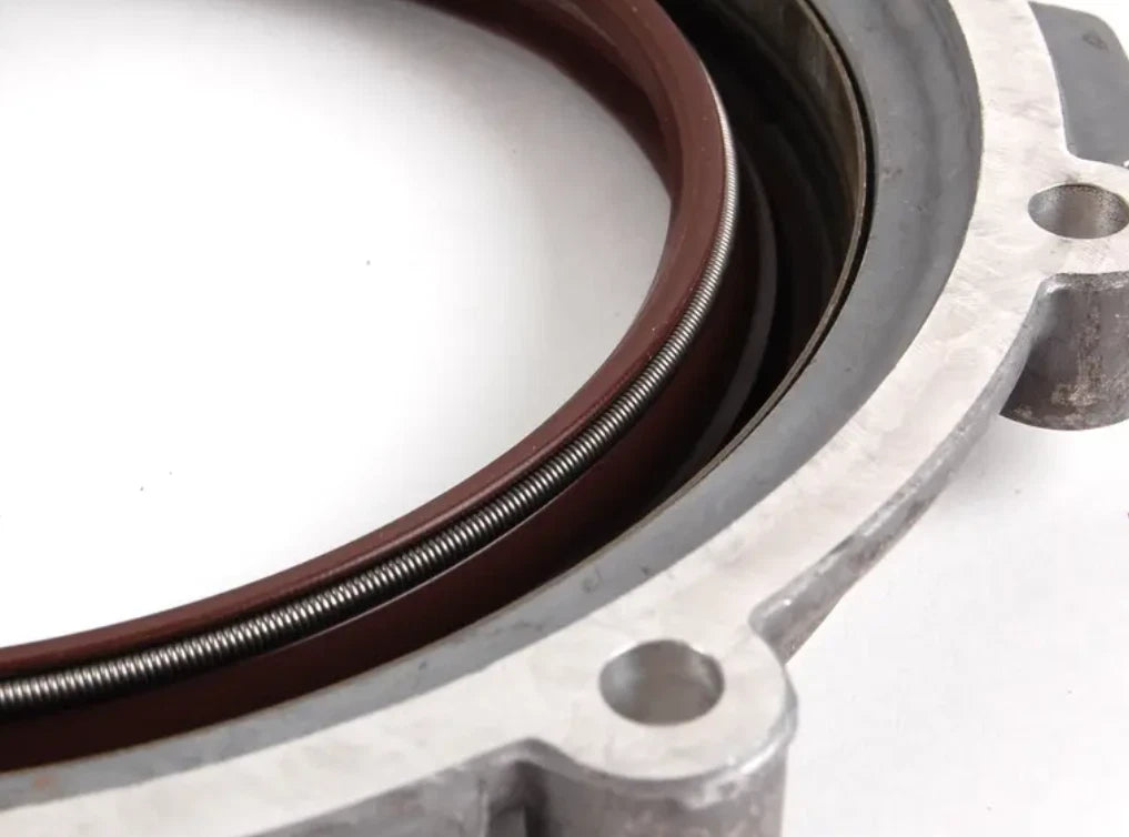 NEW BMW X5 E53 REAR CRANKSHAFT COVER 11141436109 1436109 ORIGINAL