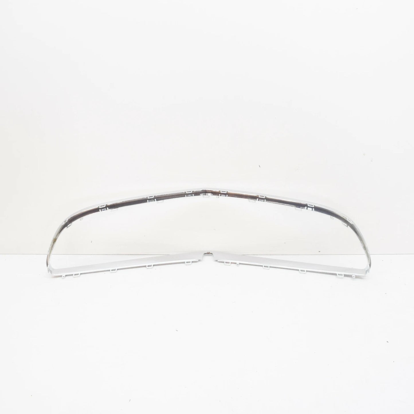 NEW MERCEDES-BENZ CLS C218 RADIATOR GRILLE SURROUND TRIM A2188850000 ORIGINAL