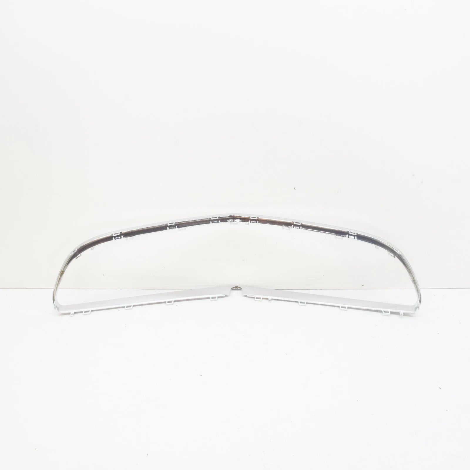 NEW MERCEDES-BENZ CLS C218 RADIATOR GRILLE SURROUND TRIM A2188850000 ORIGINAL