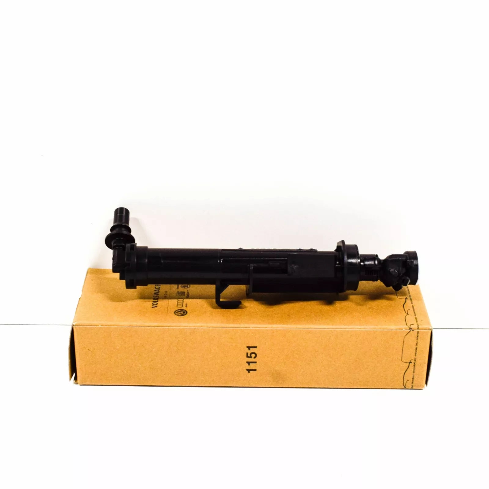 NEW VOLKSWAGEN GOLF MK7 LEFT HEADLIGHT WASHER CYLINDER W/JET 5G0955965