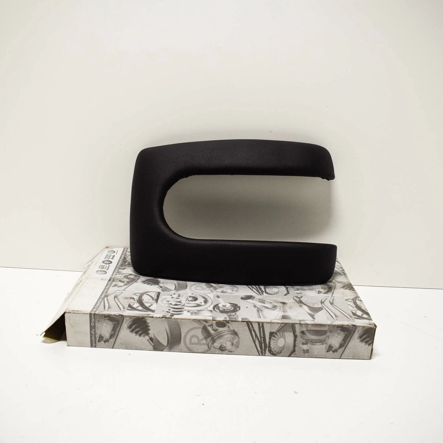 NEW AUDI Q7 4L FRONT CENTER CONSOLE ARMREST COVER 4L0864245A38M 2015