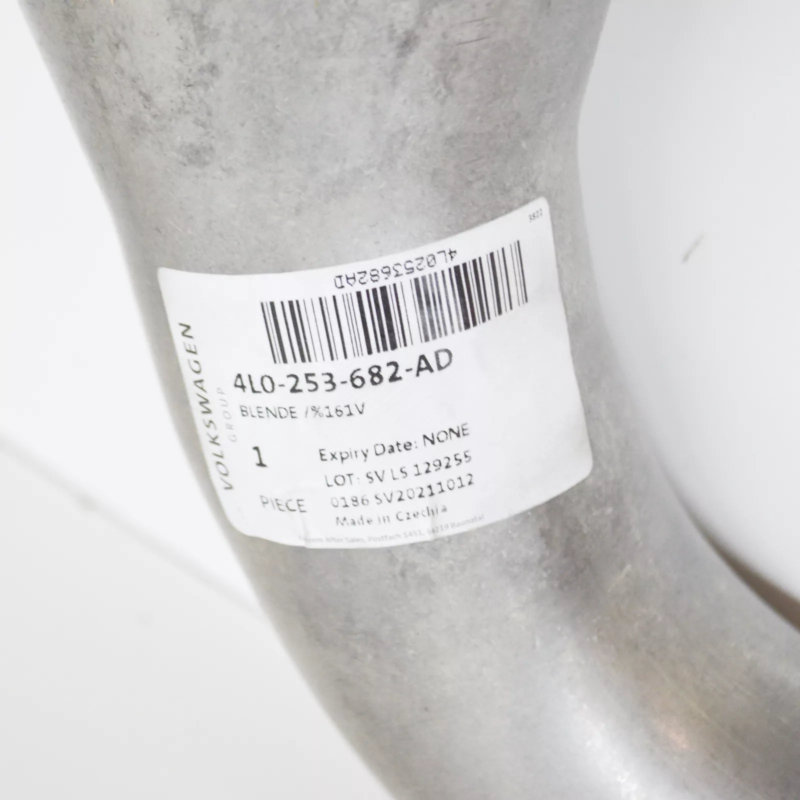 NEW AUDI Q7 4L RIGHT EXHAUST TAIL PIPE TRIM 4L0253682AD ORIGINAL