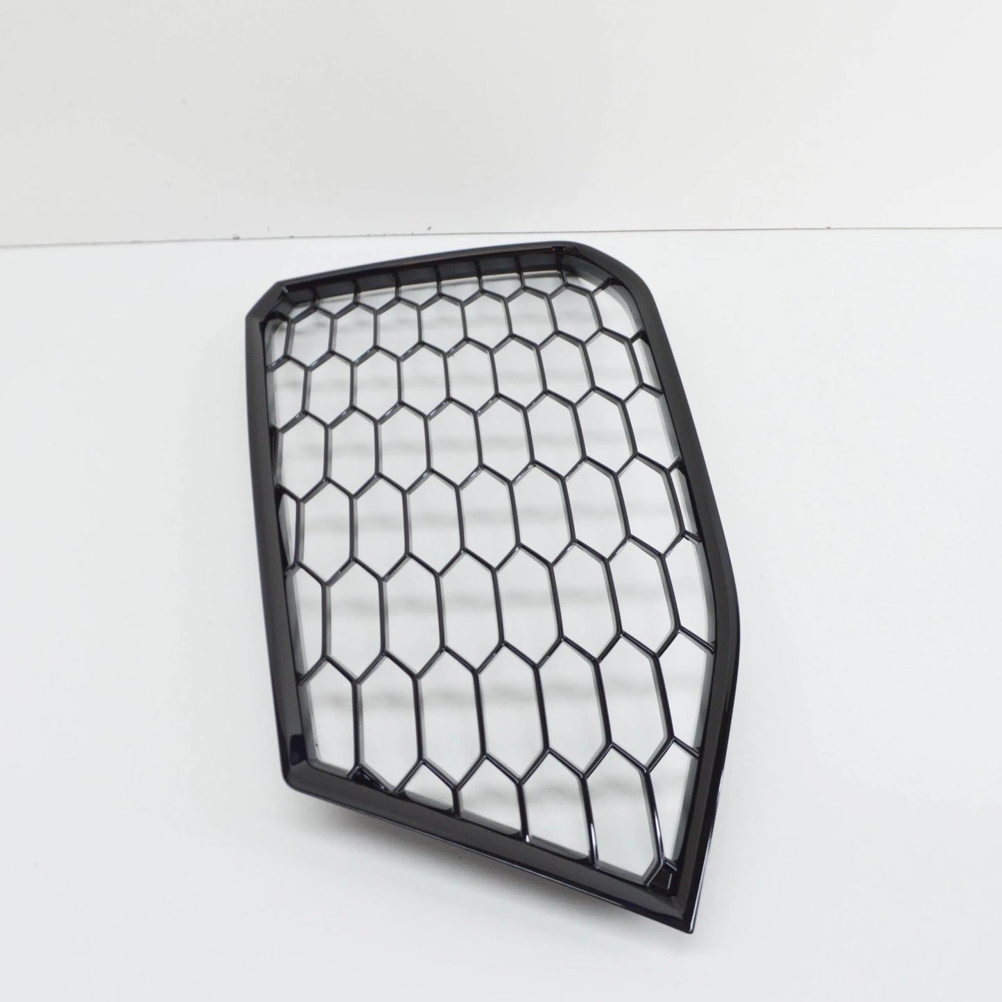 NEW AUDI TT ROADSTER FV FRONT LEFT AIR GUIDE GRILLE 8S0807681JT94 ORIGINAL