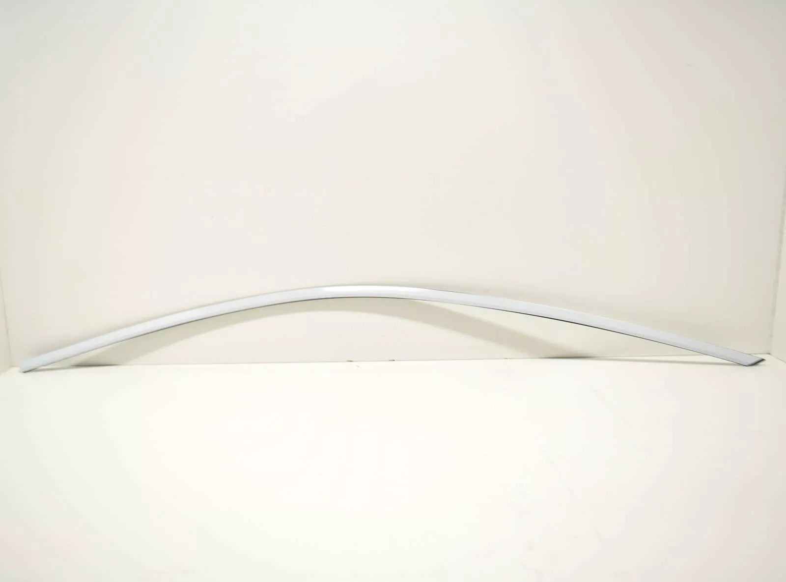 NEW AUDI A8 4N D5 FRONT RIGHT DOOR WINDOW GUIDE TRIM STRIP 4N0837644BT94