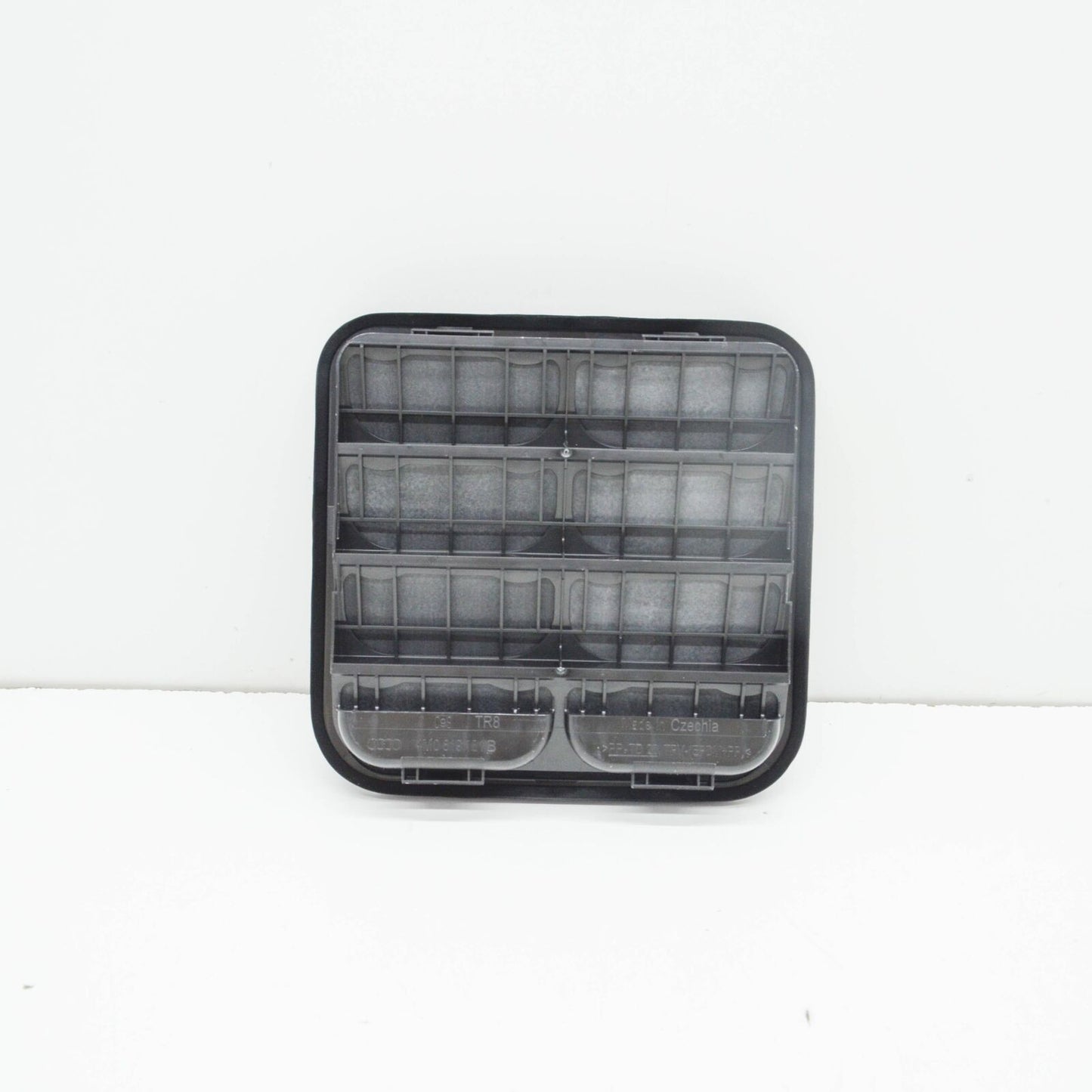 NEW AUDI Q7 4M REAR QUARTER PANEL VENT GRILLE 4M0819181B ORIGINAL