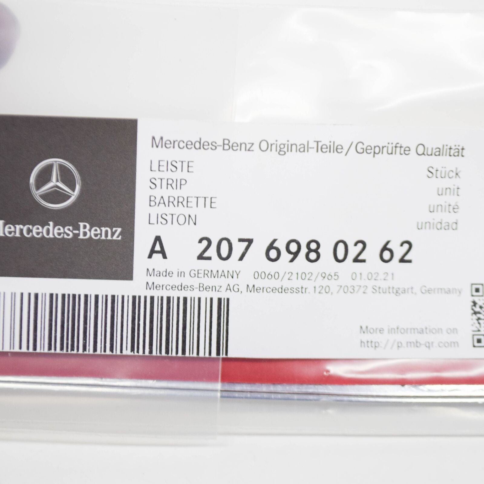 NEW MERCEDES-BENZ E COUPE C207 REAR RIGHT FENDER STRIP A2076980262 ORIGINAL