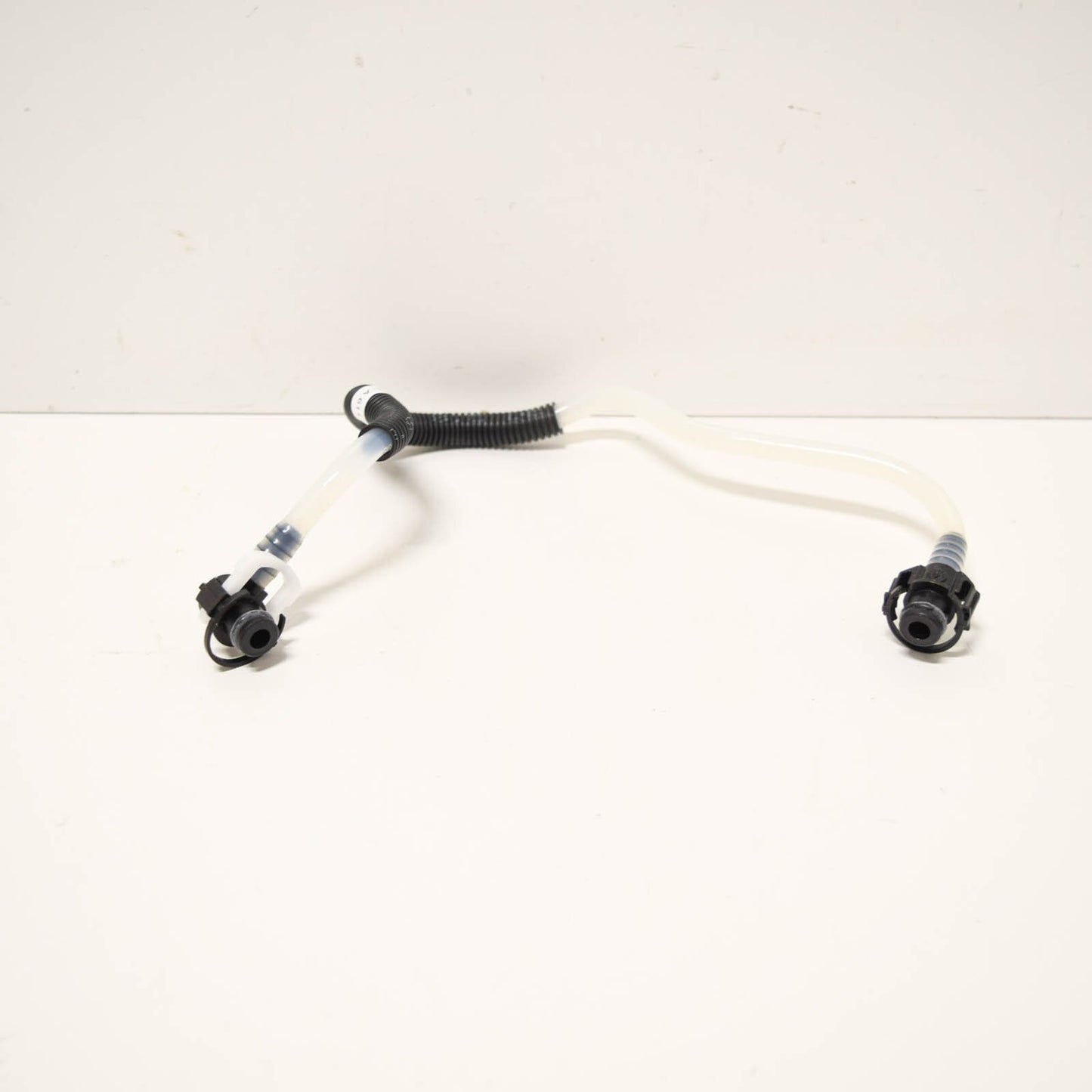 NEW MERCEDES-BENZ SPRINTER 903 FUEL PIPE LINE A6110701932 ORIGINAL