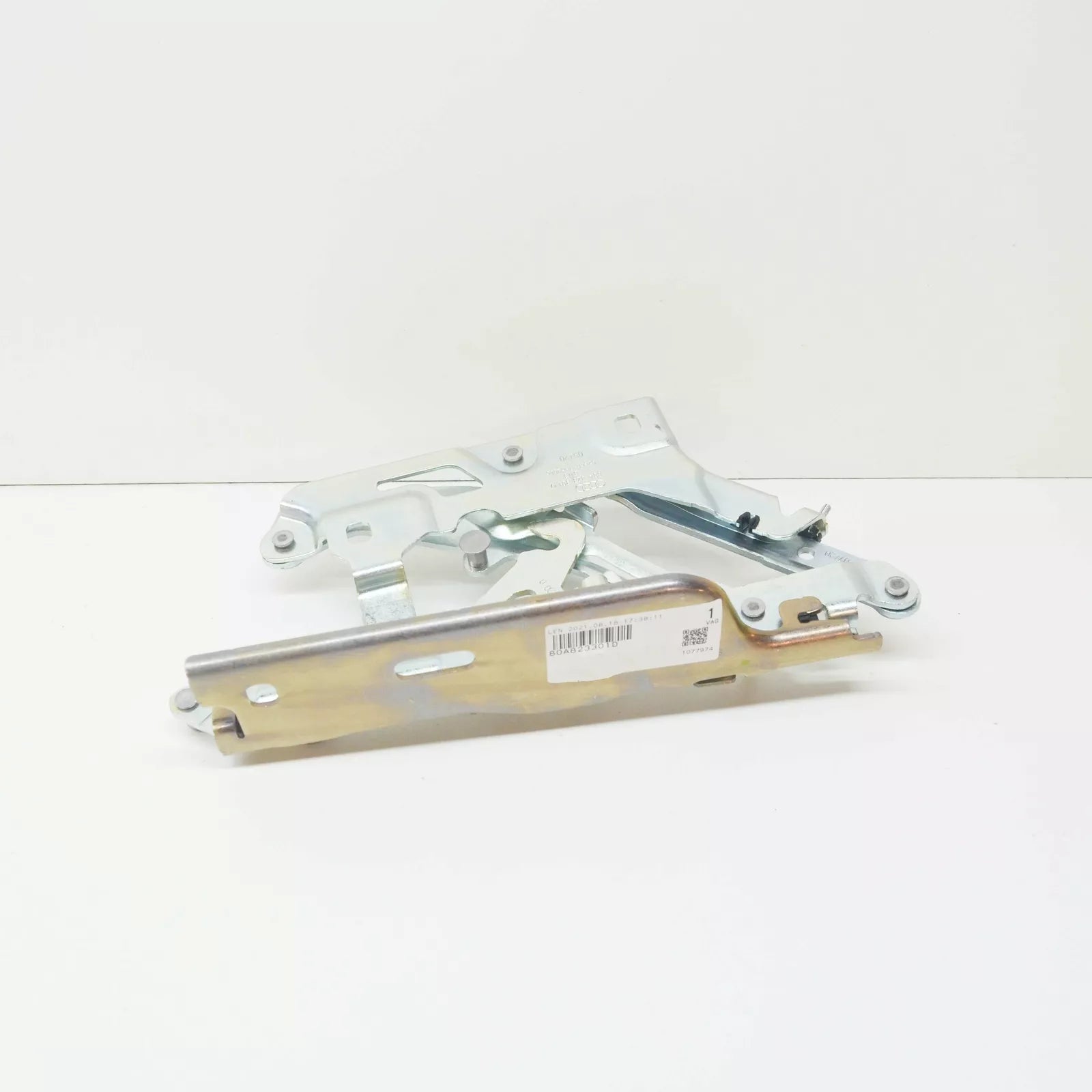 NEW AUDI Q5 FRONT LEFT BONNET HINGE 80A823301D 2019