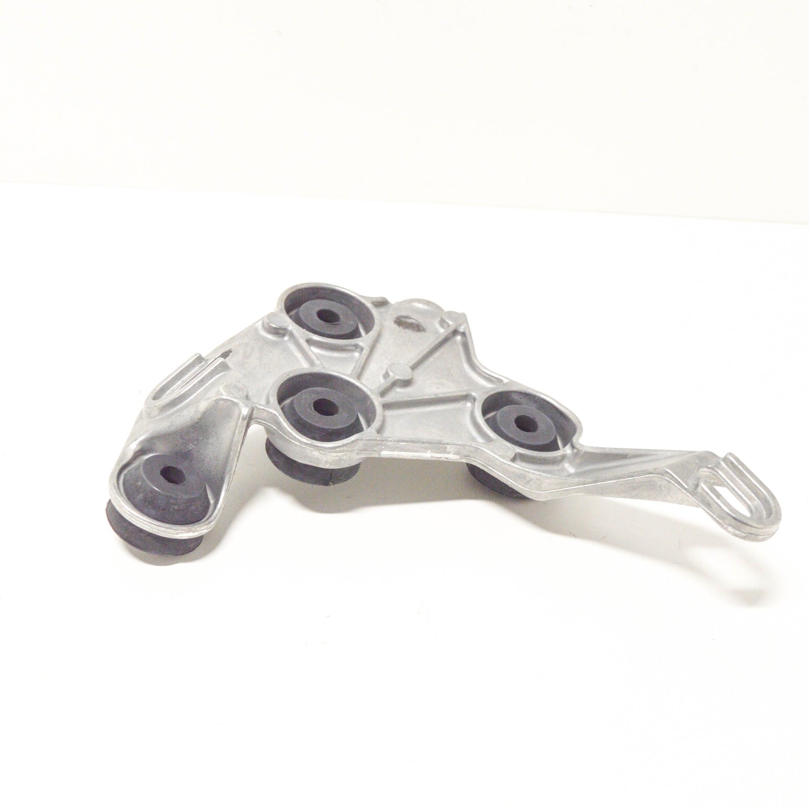 NEW MERCEDES BENZ C W205 ABS ANTI-LOCK BRAKES-MOUNT BRACKET A2054300310 ORIGINAL