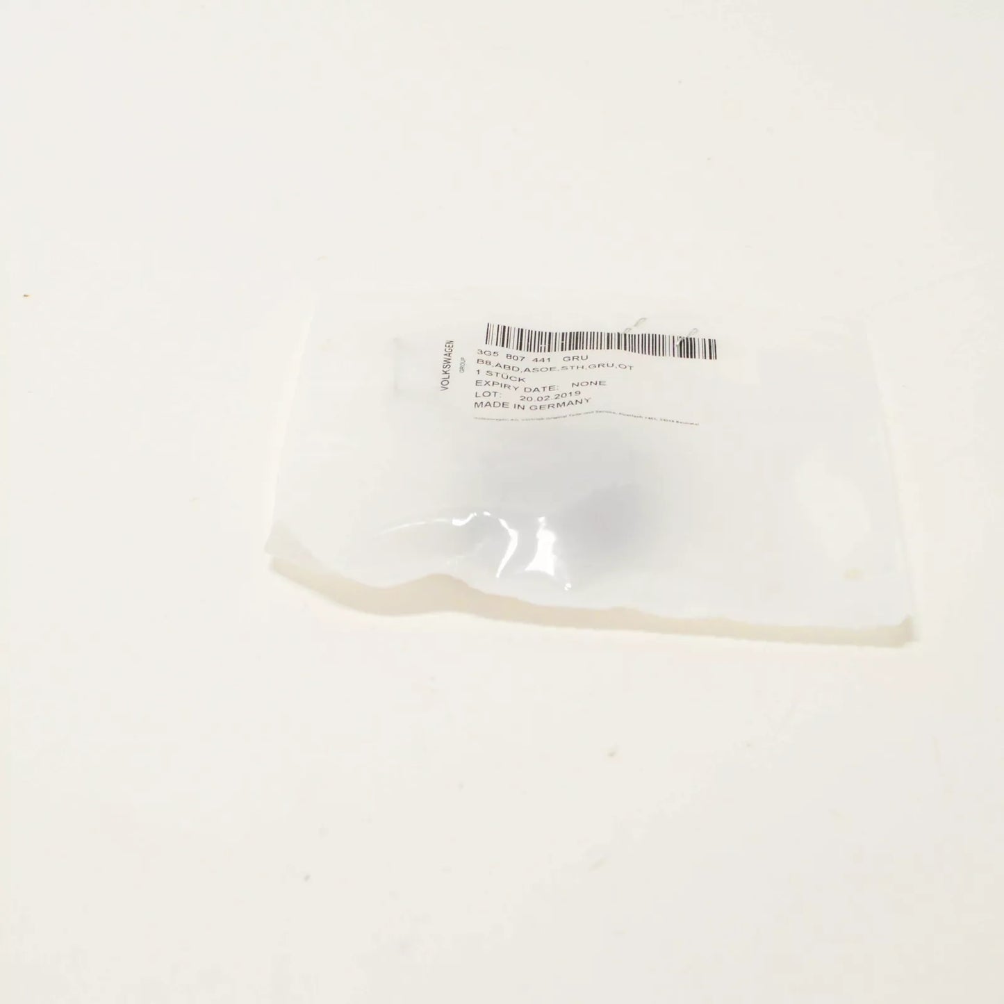 NEW VW PASSAT B8 REAR BUMPER TOW HOOK EYE CAP COVER 3G5807441GRU