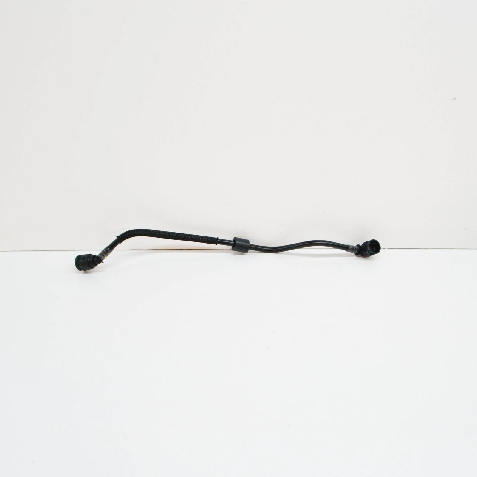 NEW BMW 5 G30 INTAKE SYSTEM EXPANSION TANK PIPE 17128602646 ORIGINAL