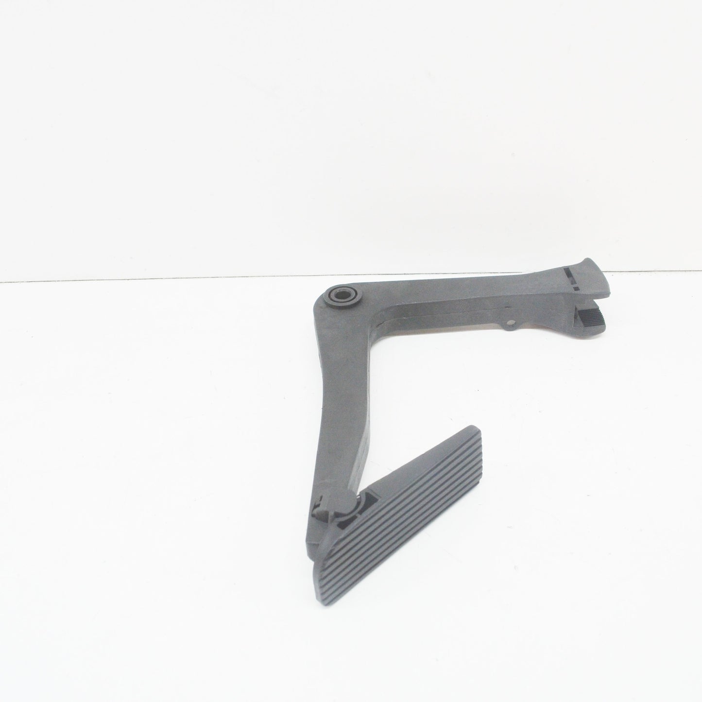 NEW MERCEDES-BENZ VITO 638 ACCELERATOR PEDAL A9013000304 ORIGINAL