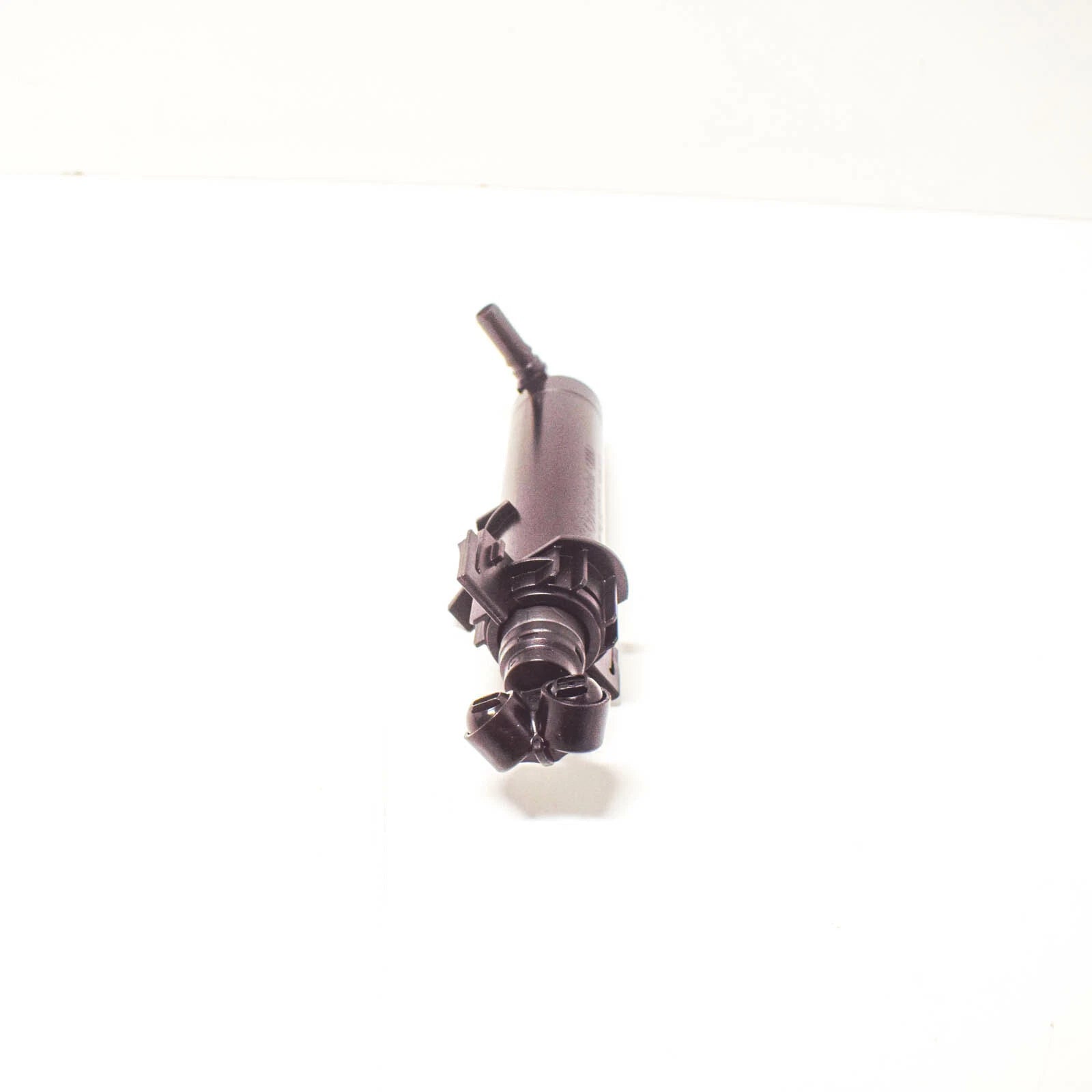 NEW AUDI A5 8T LEFT SIDE HEADLIGHT WASHER NOZZLE 8T0955101D 2015 ORIGINAL