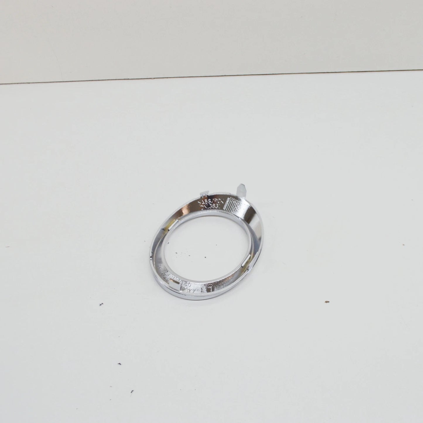 NEW MB CLS C219 FRONT BUMPER LEFT FOG LIGHT CHROMED RING A2198850723