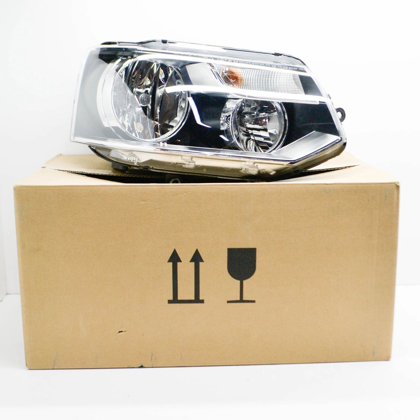 NEW VOLKSWAGEN TRANSPORTER T5 FRONT RIGHT HEADLIGHT LHD 7E1941016S ORIGINAL